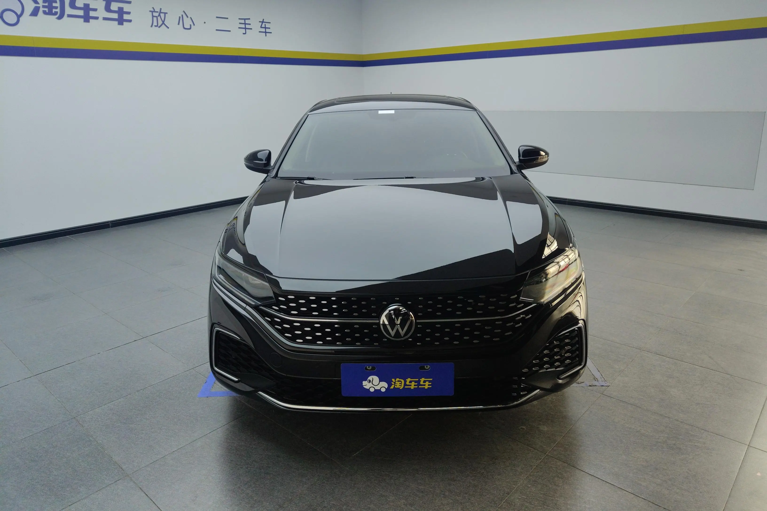 Volkswagen Passat  из Китая