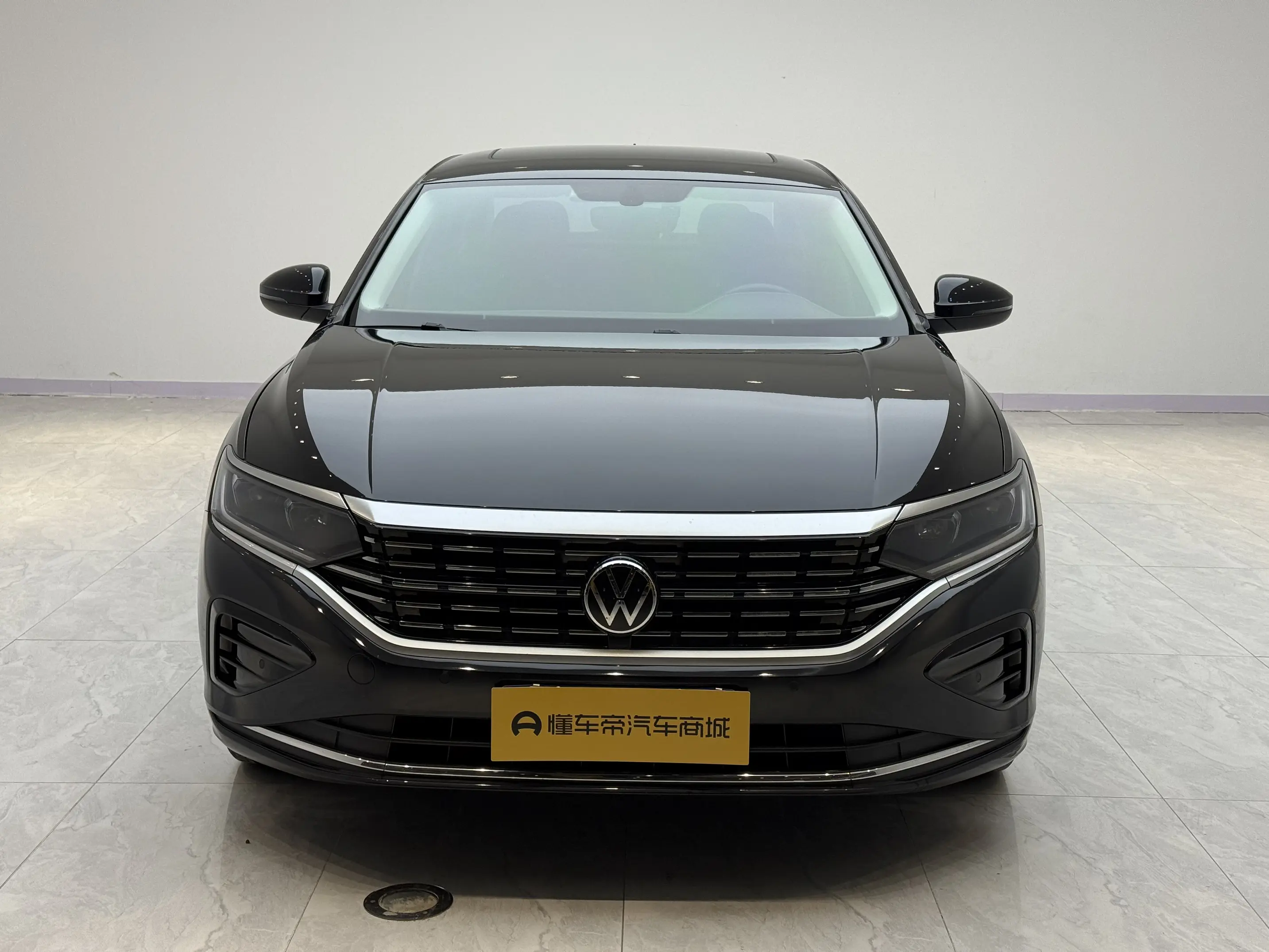 Volkswagen Passat  из Китая