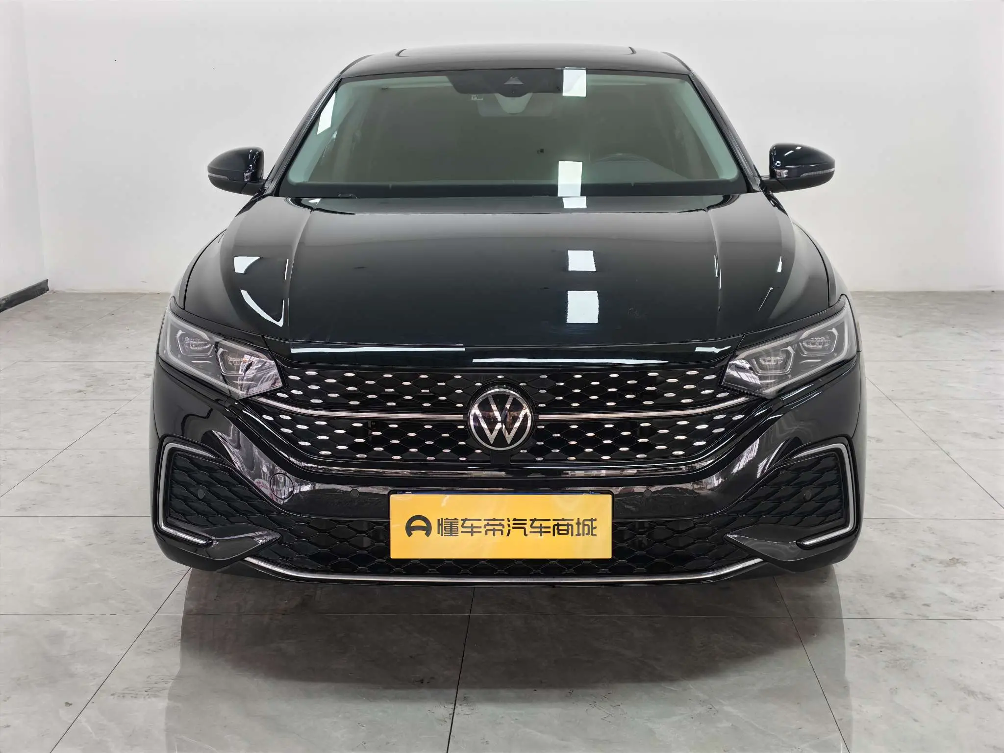 Volkswagen Passat  из Китая