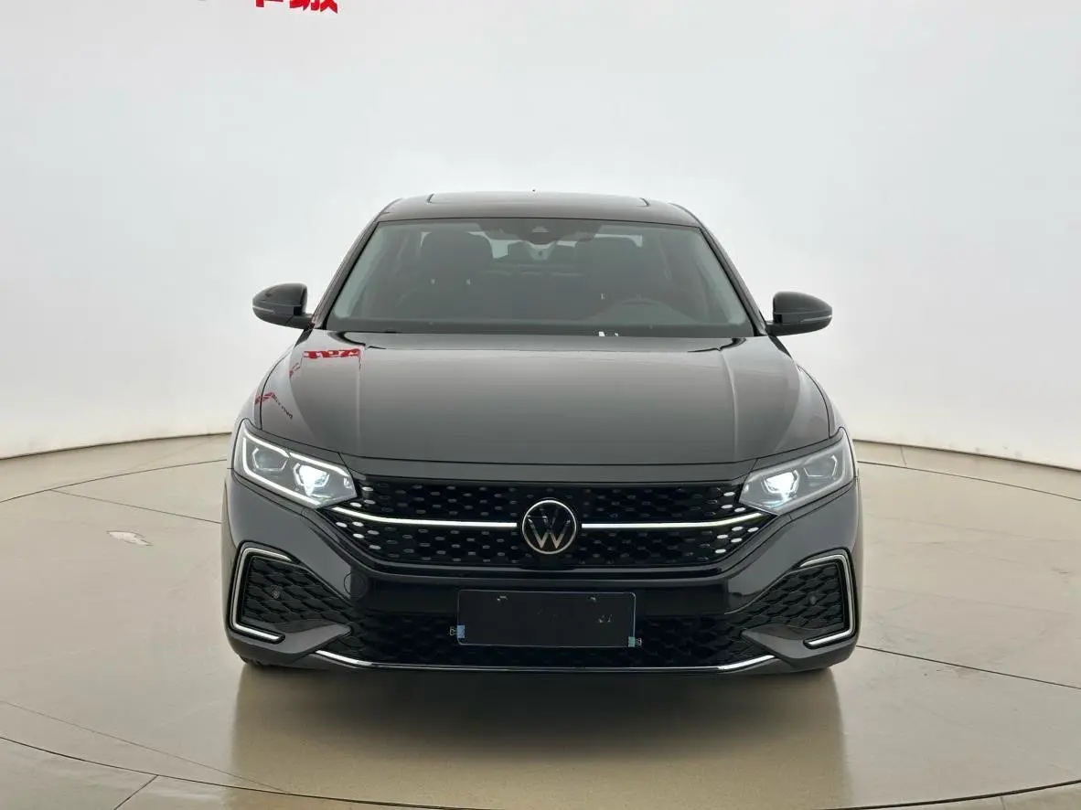 Volkswagen Passat  из Китая