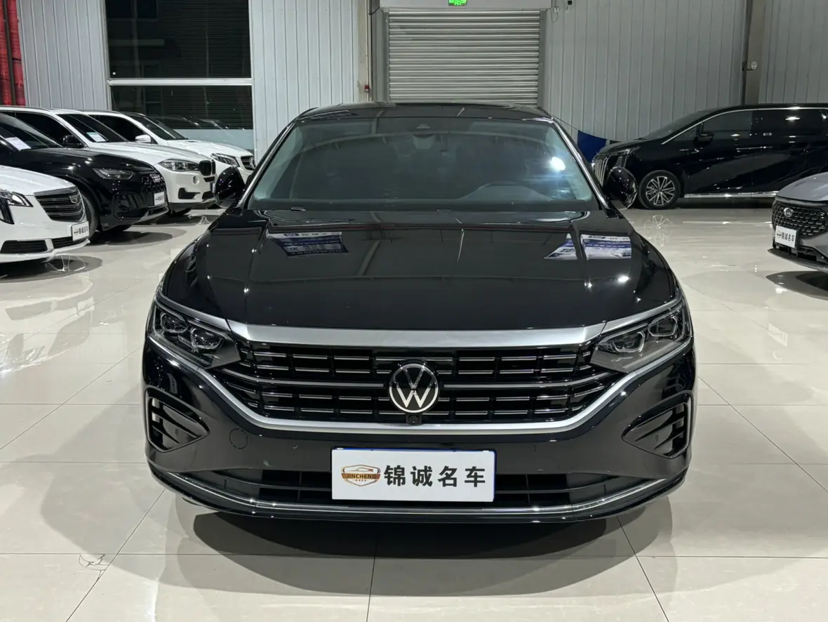Volkswagen Passat  из Китая