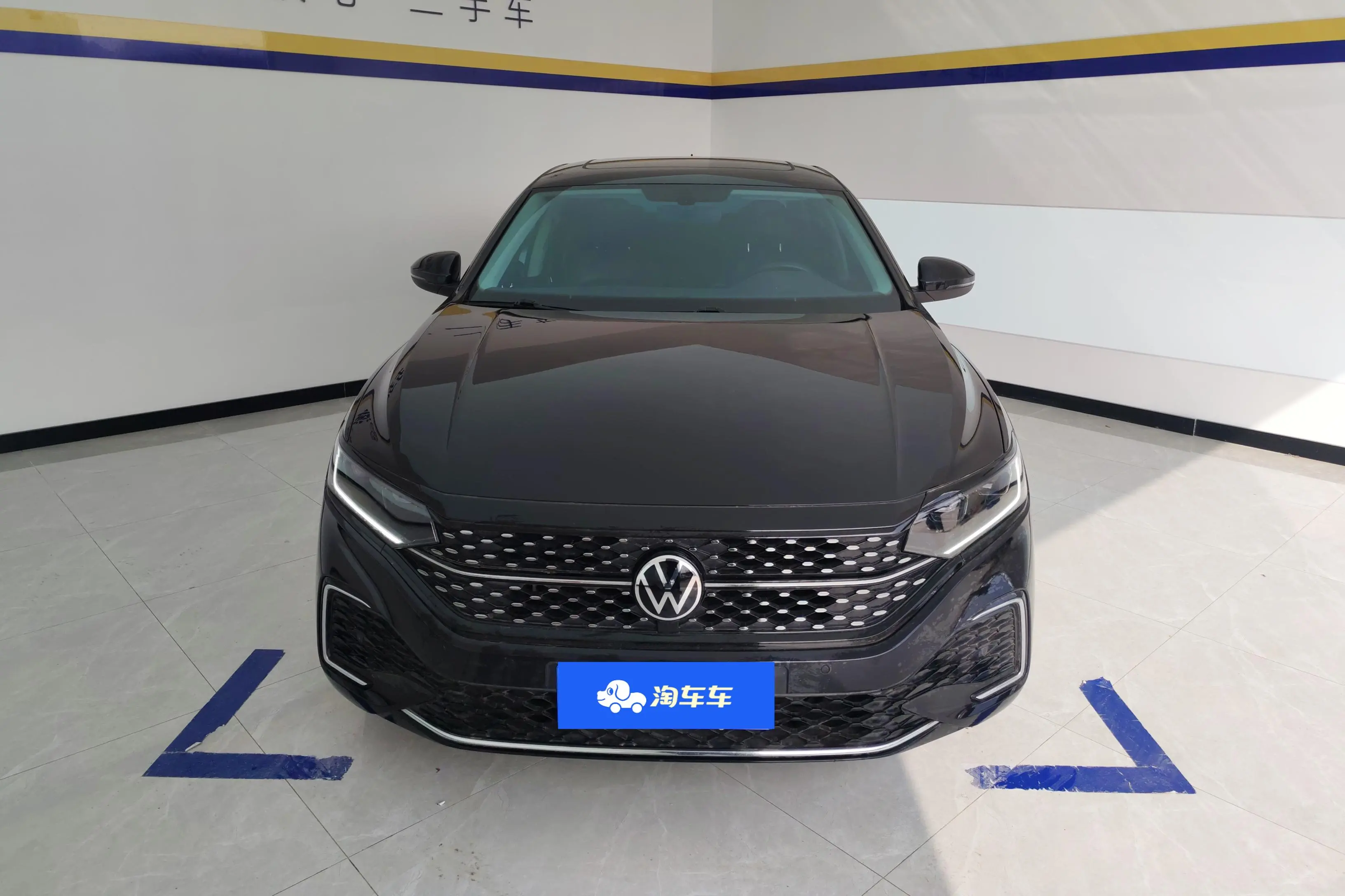 Volkswagen Passat  из Китая