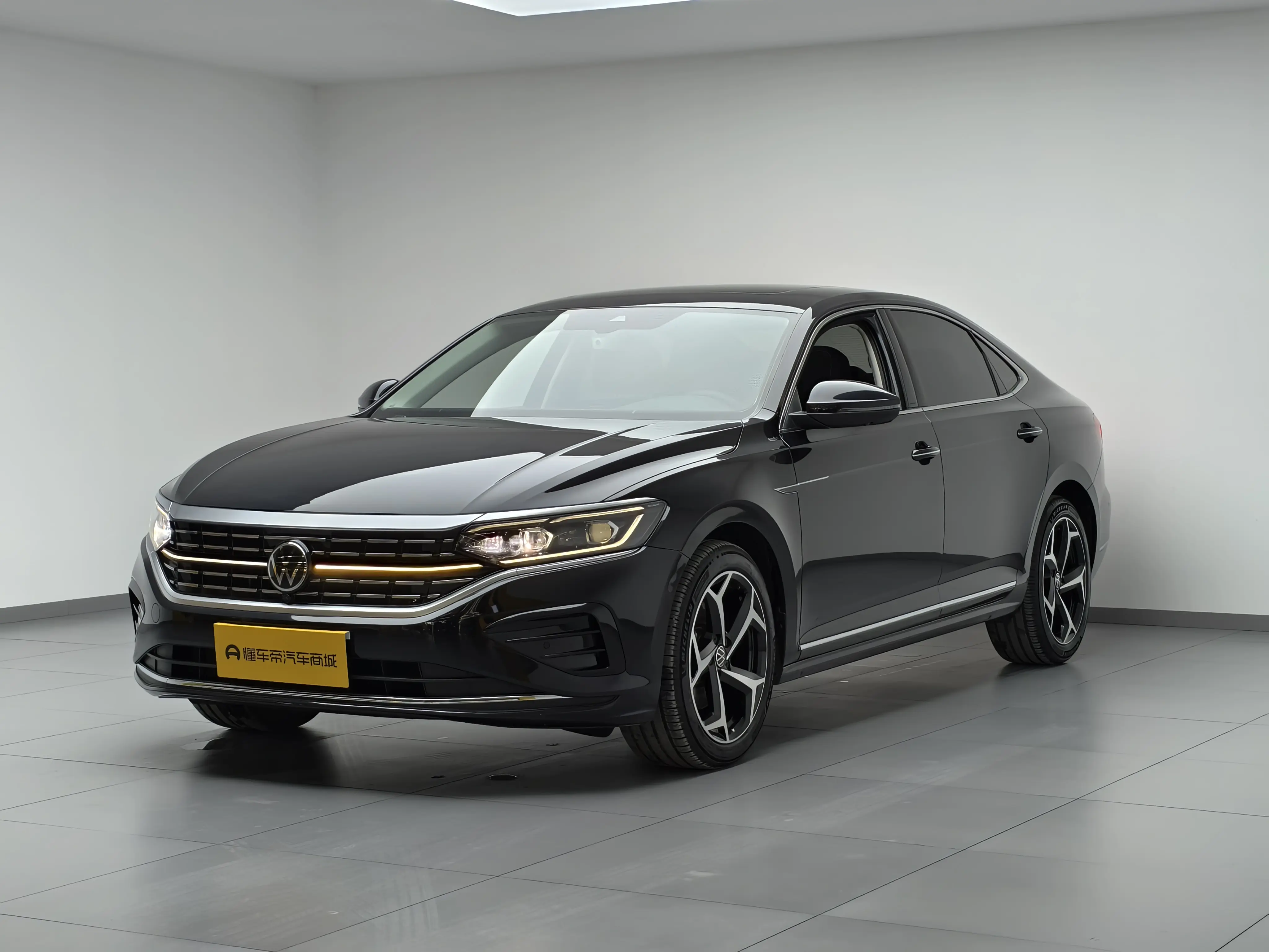 Volkswagen Passat  из Китая