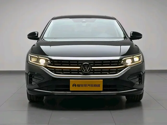 Volkswagen Passat  из Китая