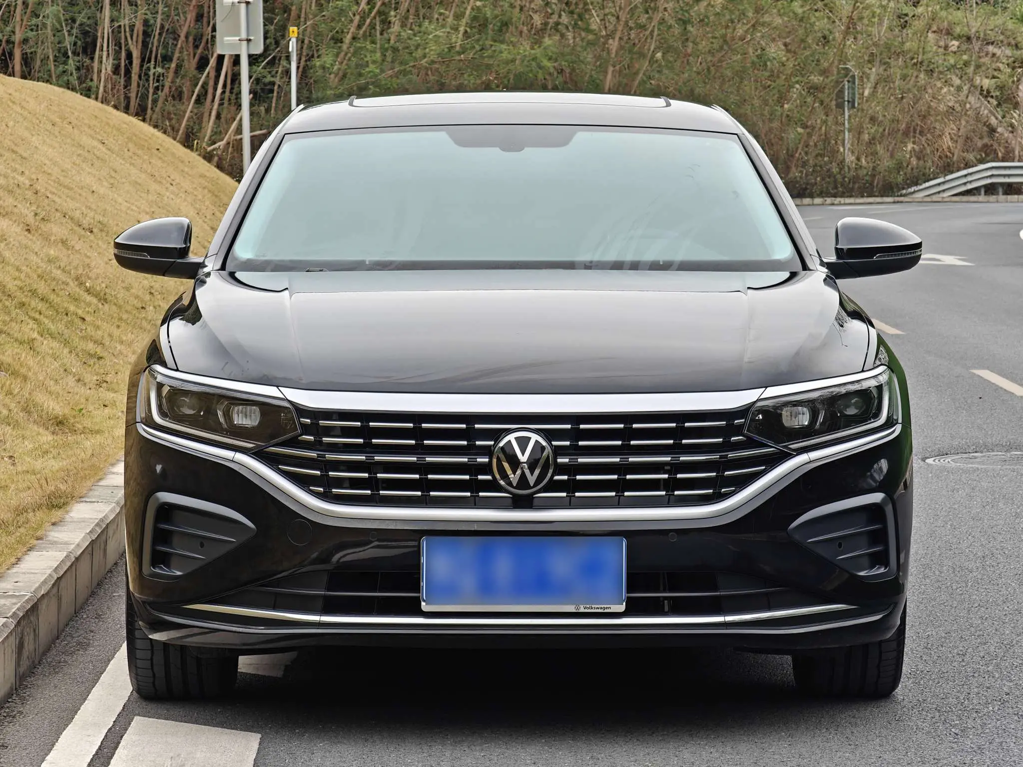 Volkswagen Passat  из Китая