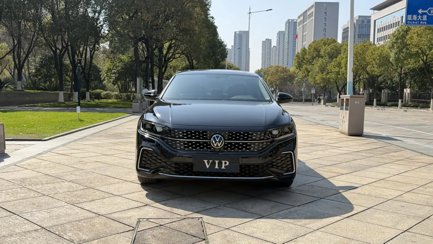 Volkswagen Passat  из Китая