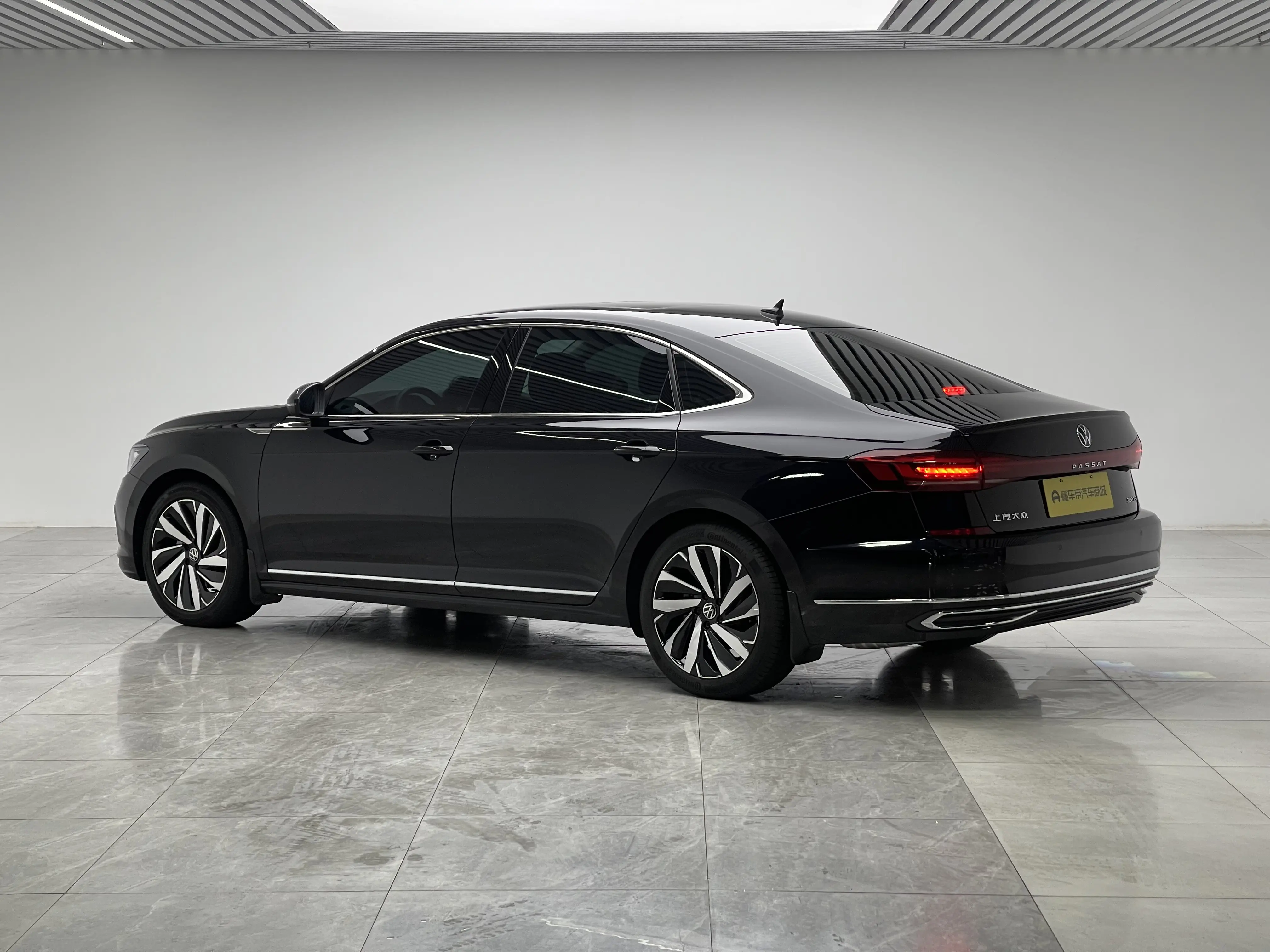 Volkswagen Passat  из Китая