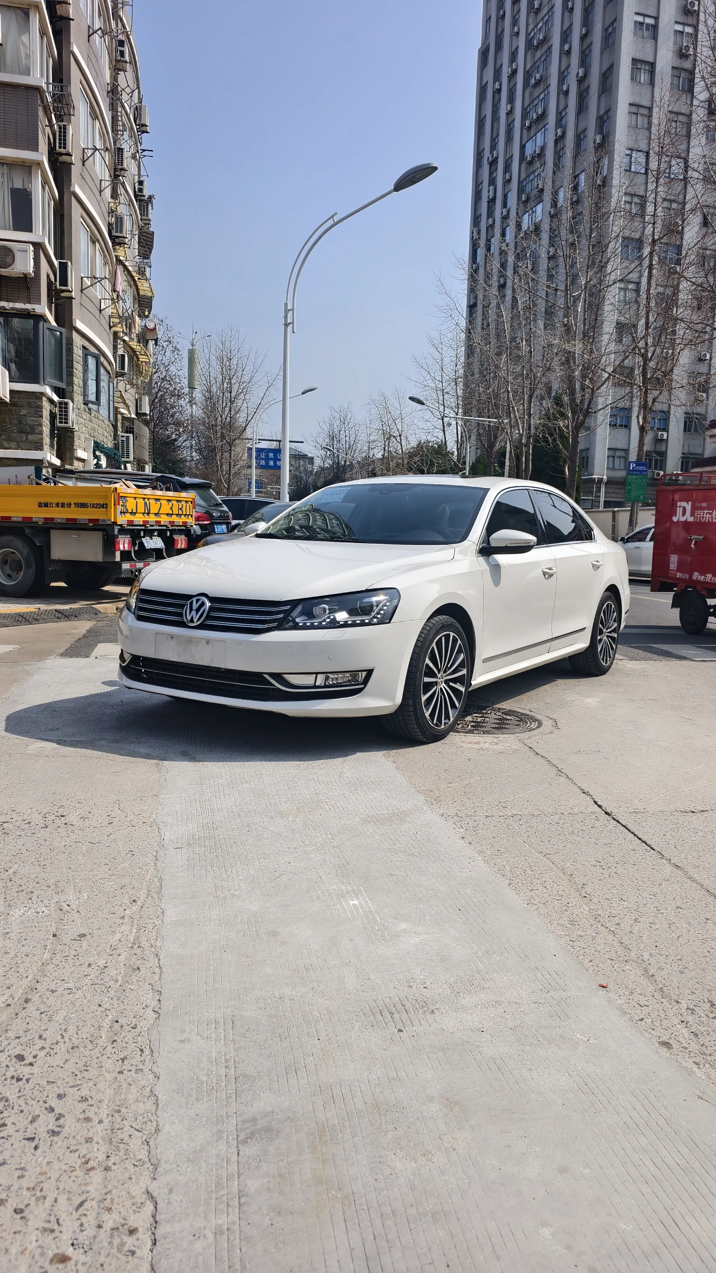 Volkswagen Passat  из Китая