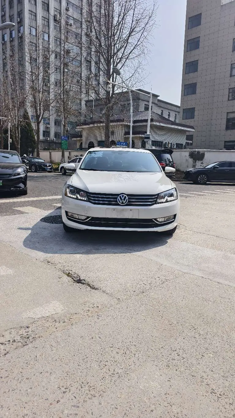 Volkswagen Passat  из Китая