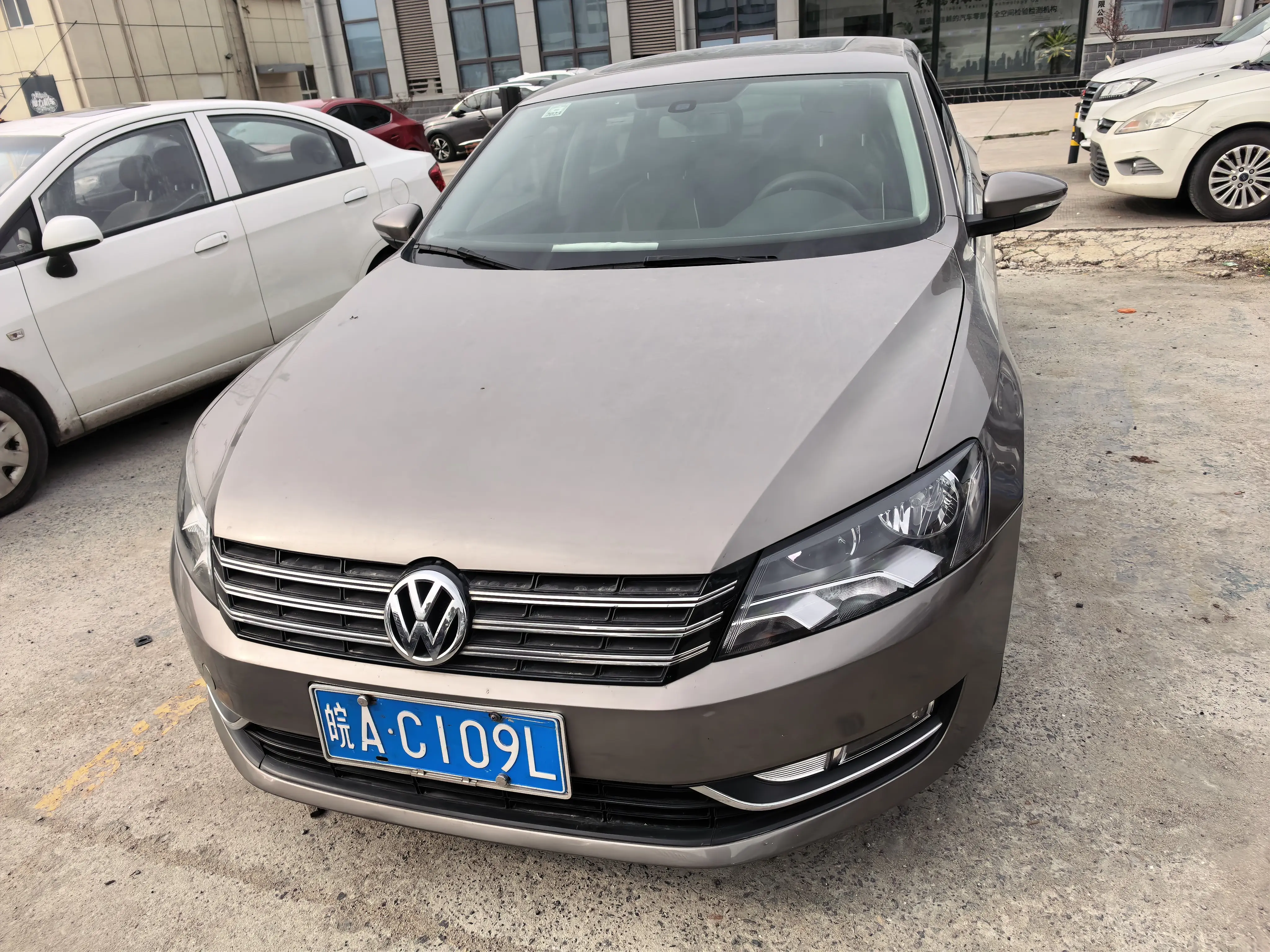 Volkswagen Passat  из Китая