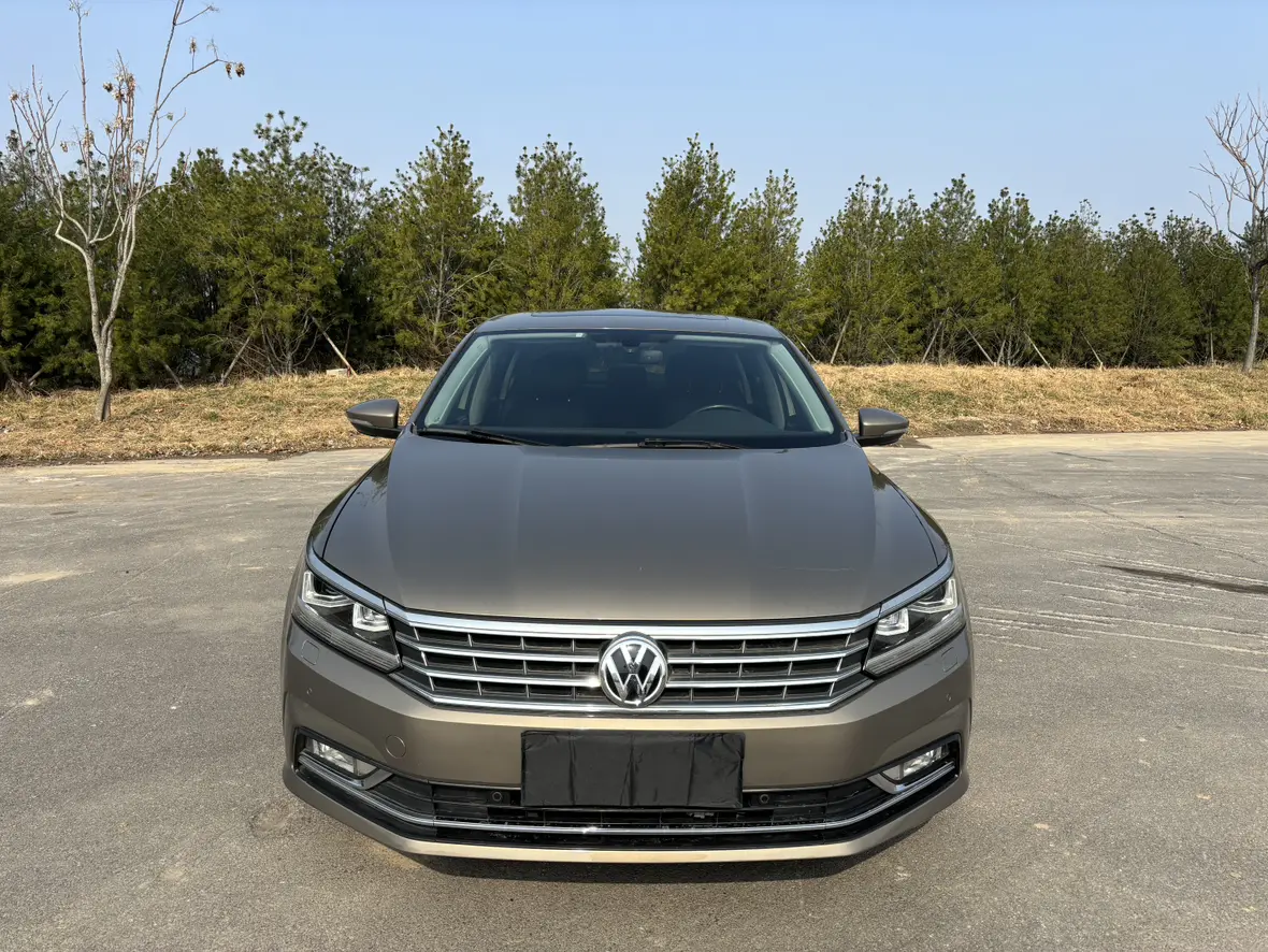 Volkswagen Passat  из Китая