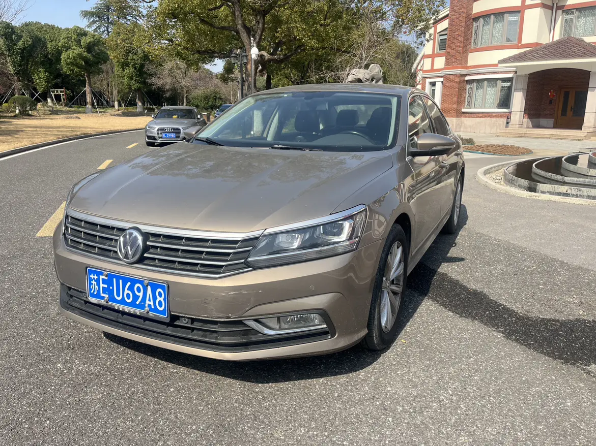 Volkswagen Passat  из Китая