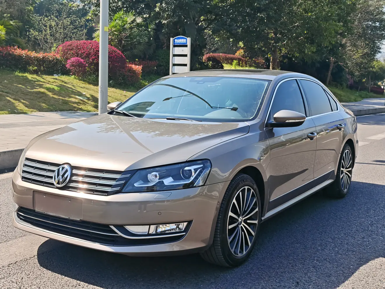 Volkswagen Passat  из Китая