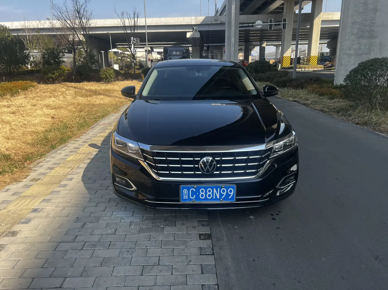 Volkswagen Passat  из Китая