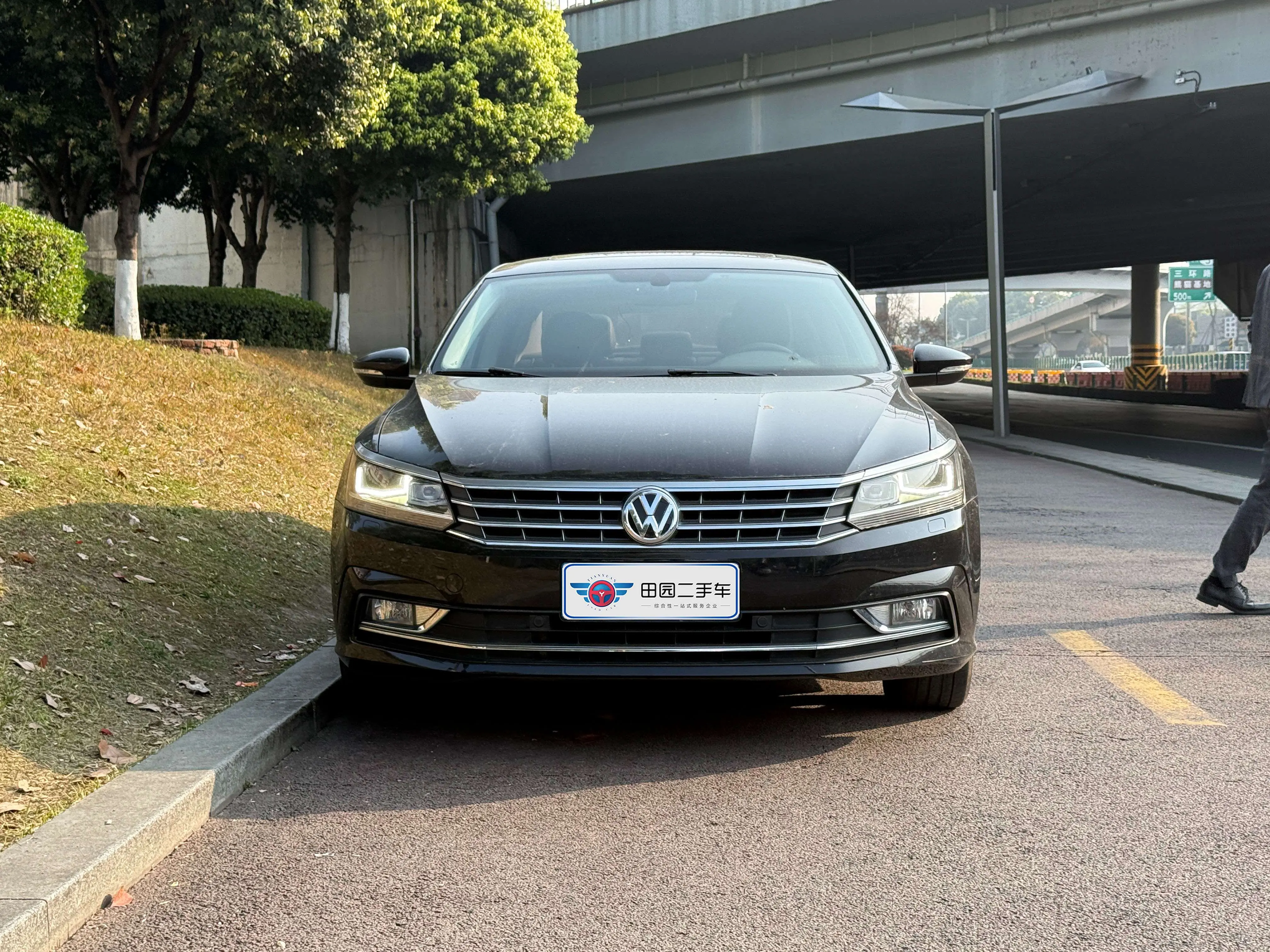 Volkswagen Passat  из Китая