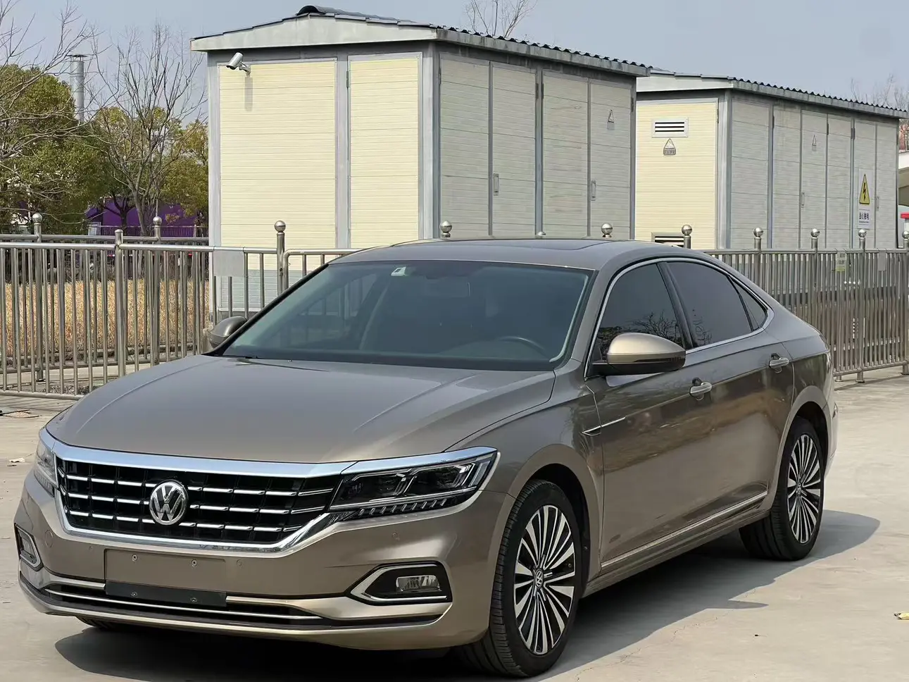 Volkswagen Passat  из Китая