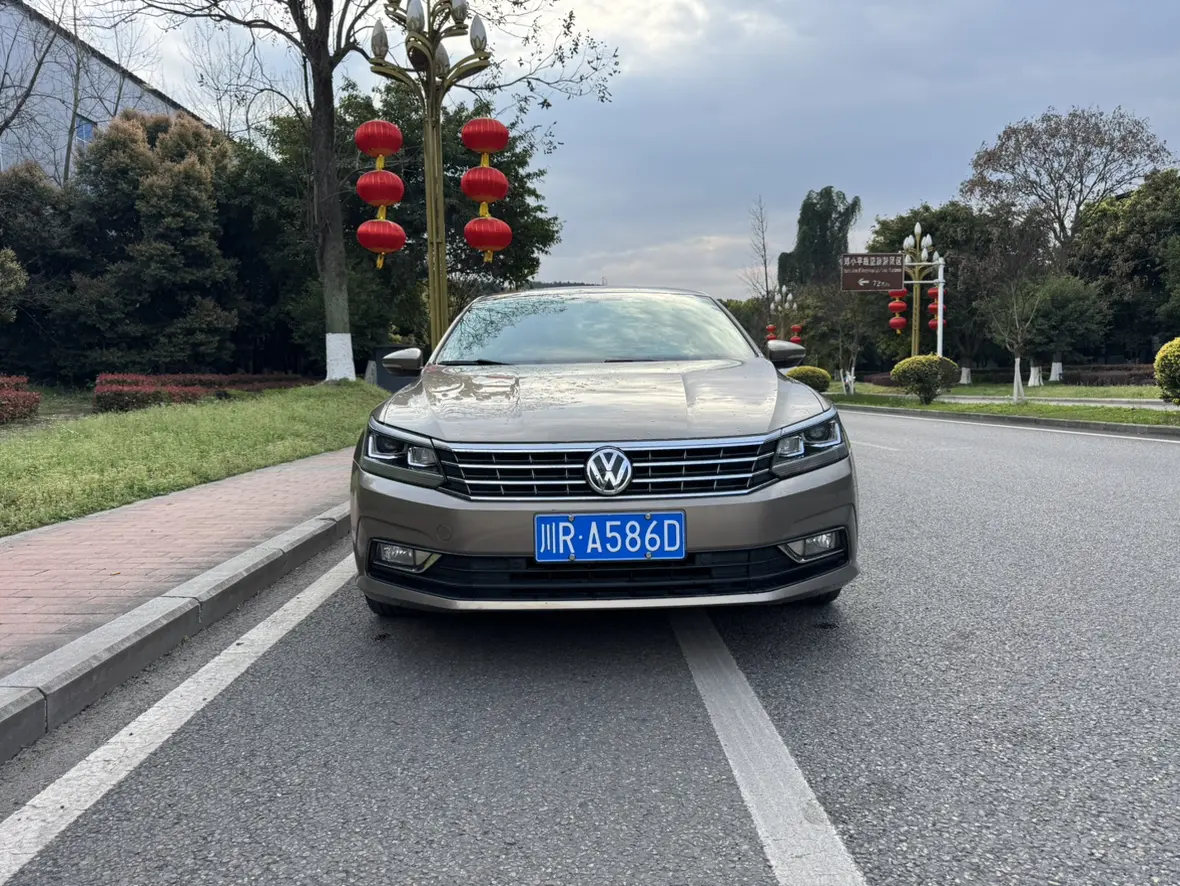 Volkswagen Passat  из Китая