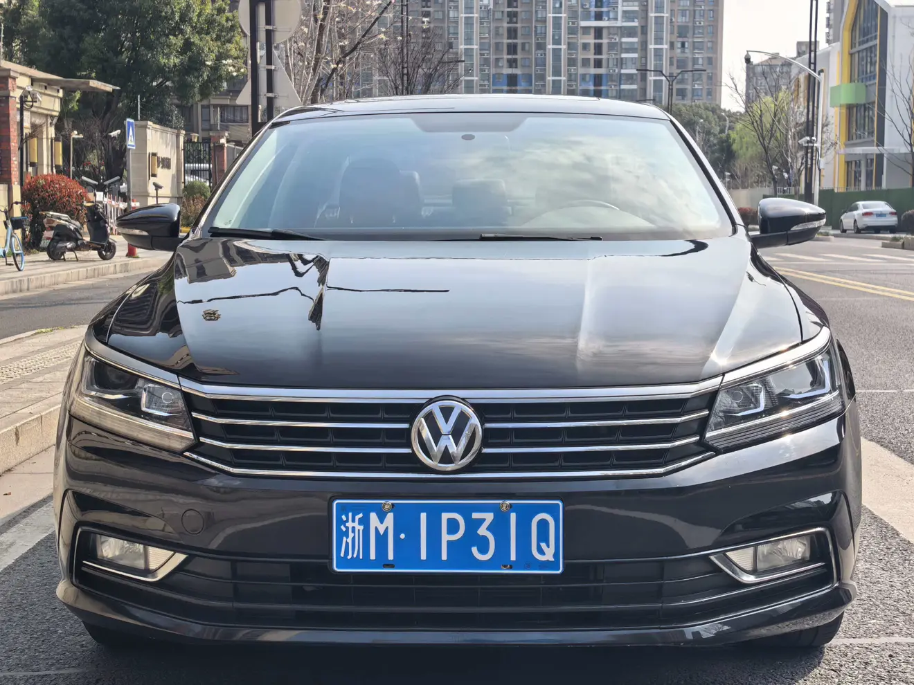 Volkswagen Passat  из Китая