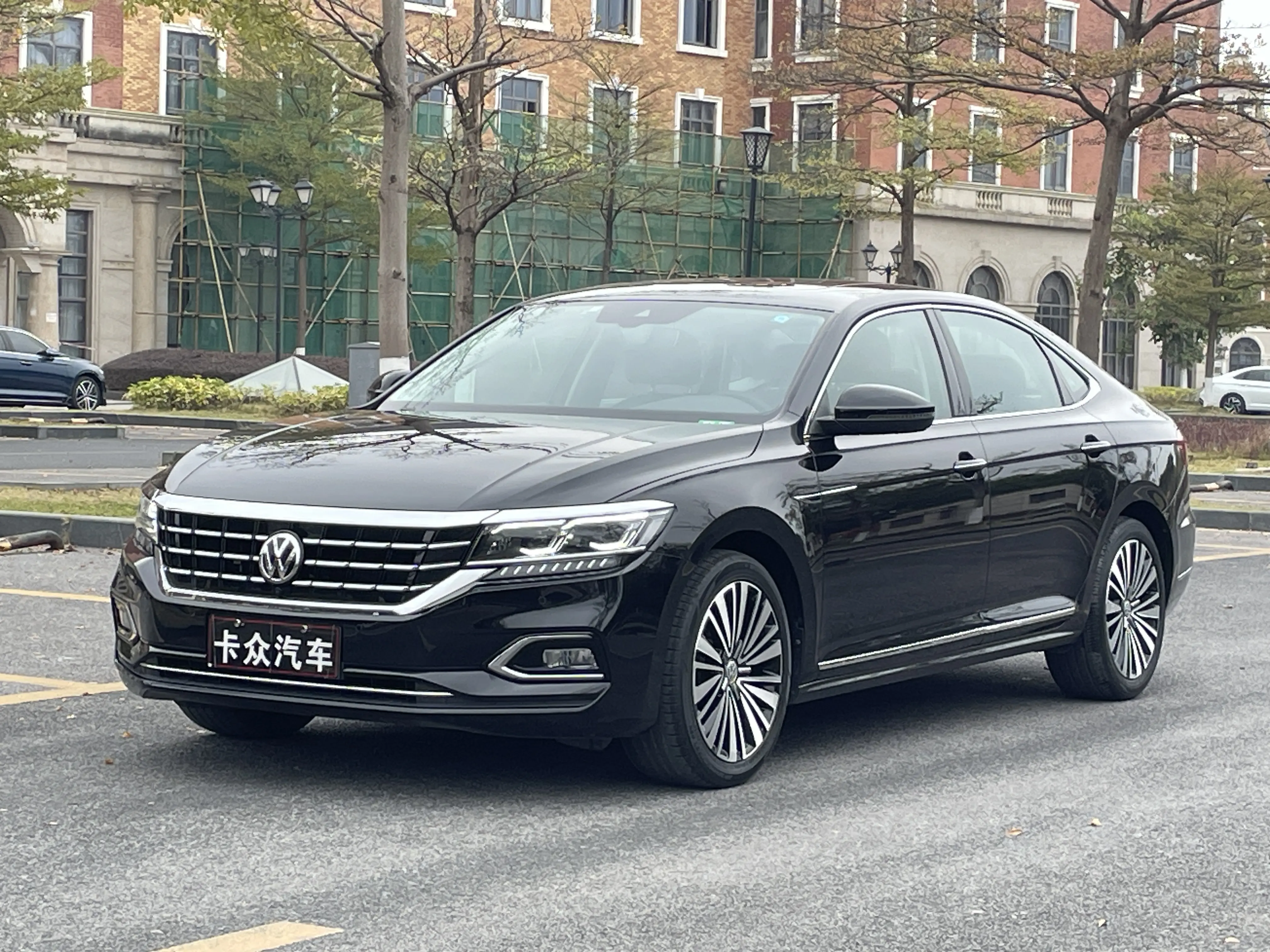 Volkswagen Passat  из Китая