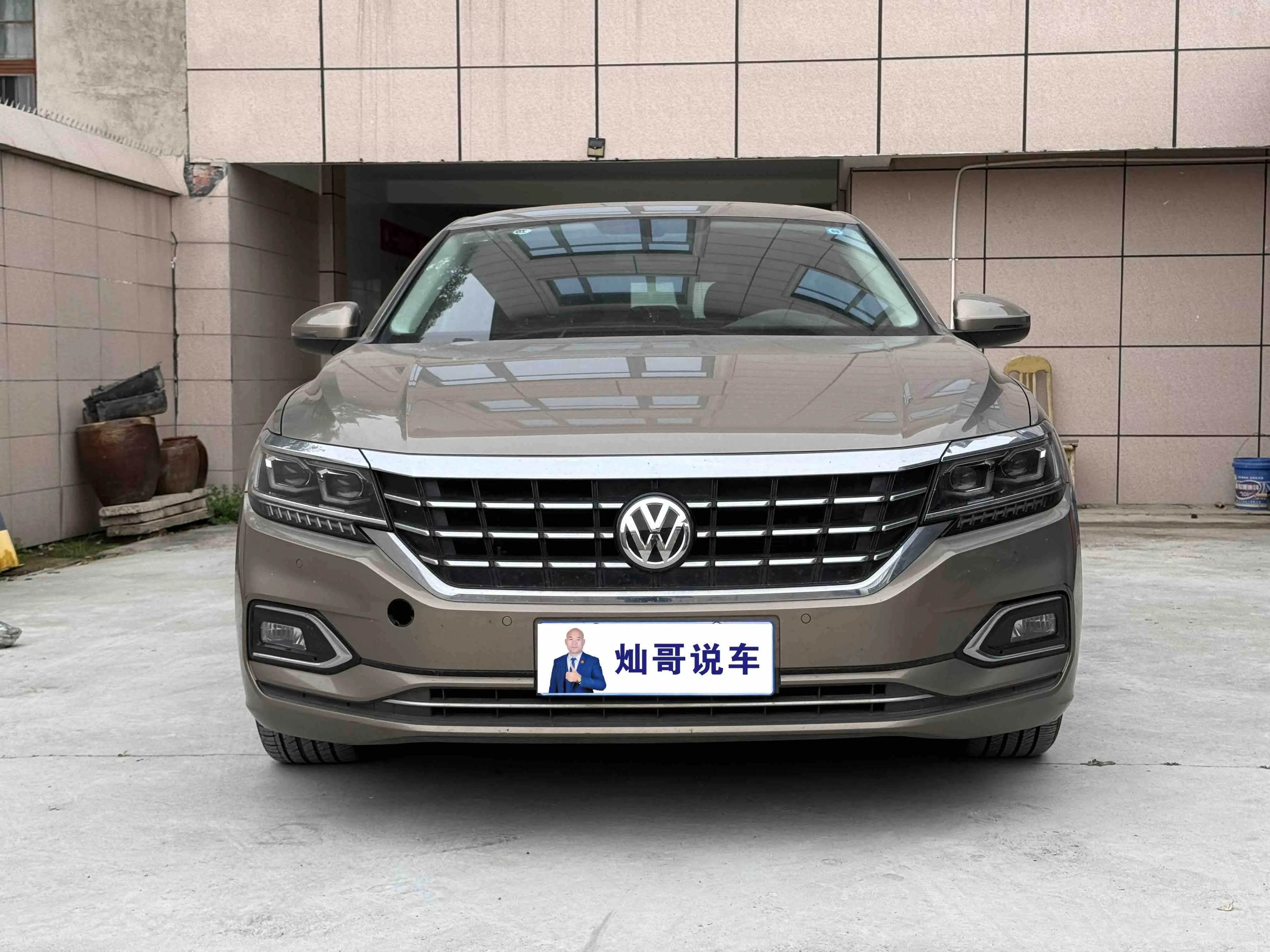 Volkswagen Passat  из Китая