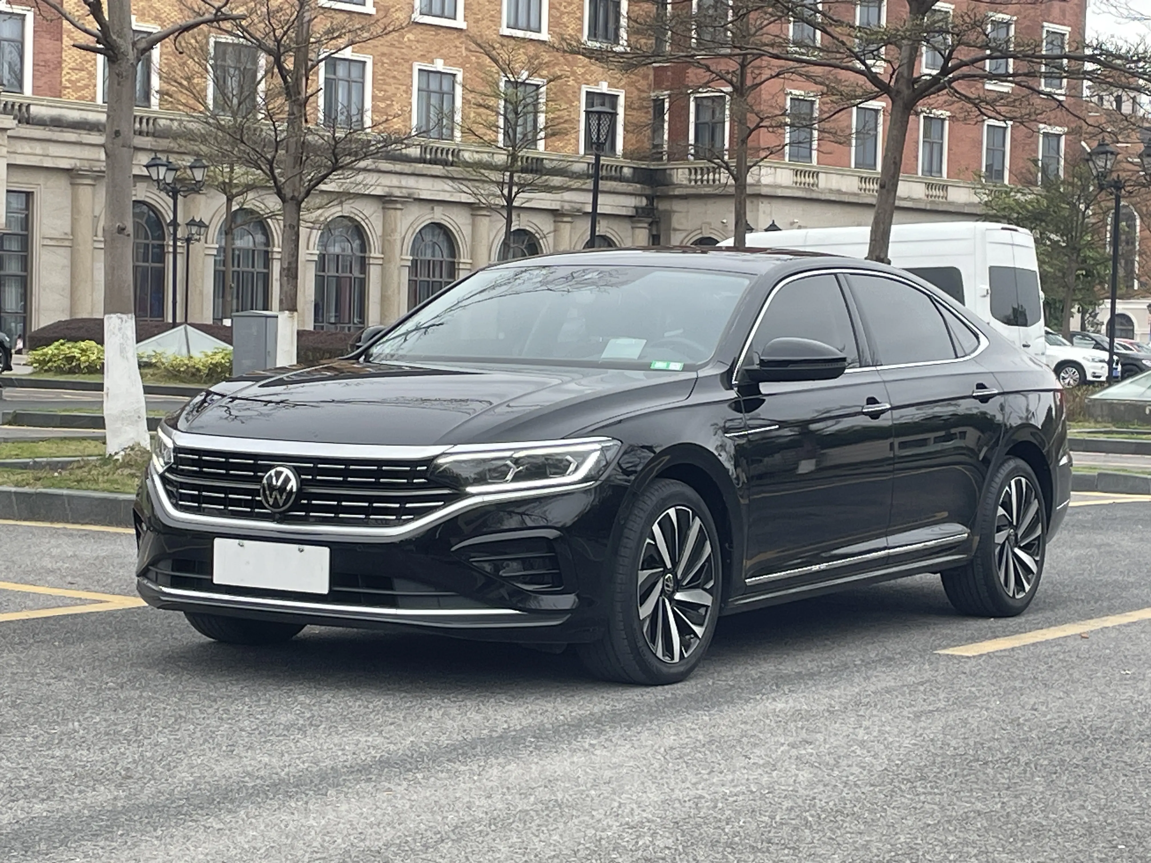 Volkswagen Passat  из Китая