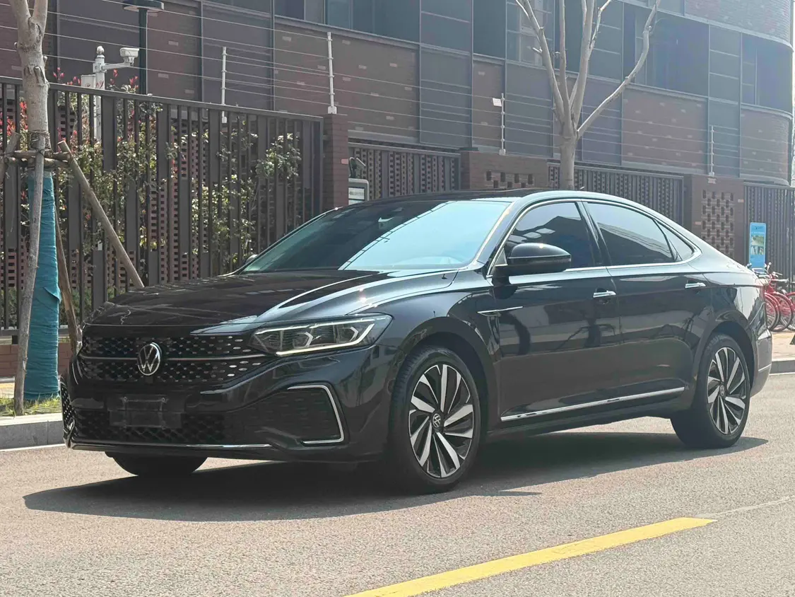 Volkswagen Passat  из Китая