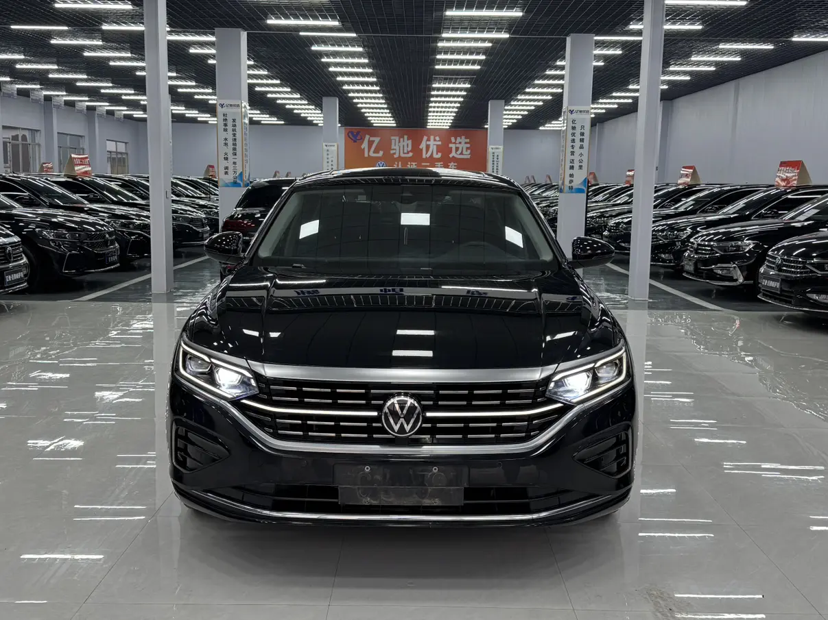 Volkswagen Passat  из Китая