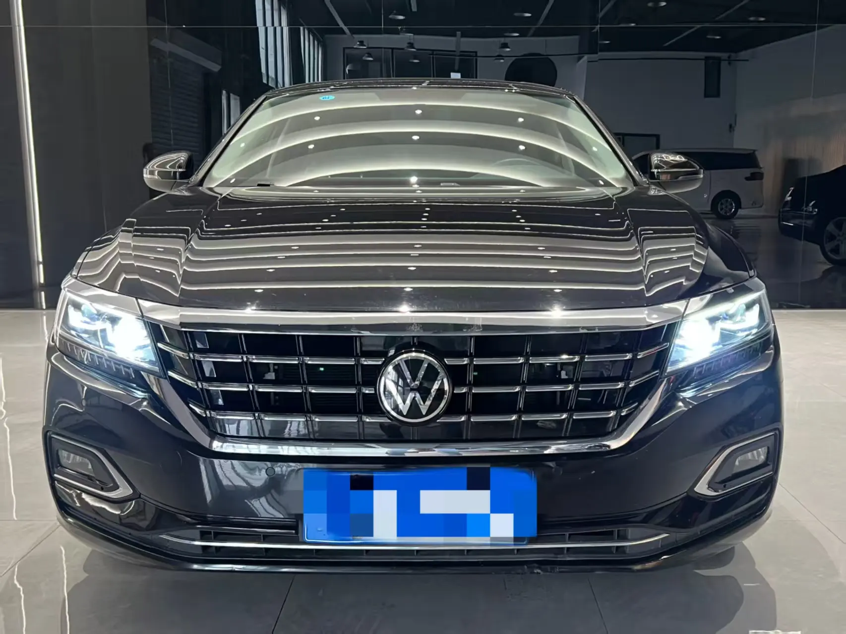 Volkswagen Passat  из Китая