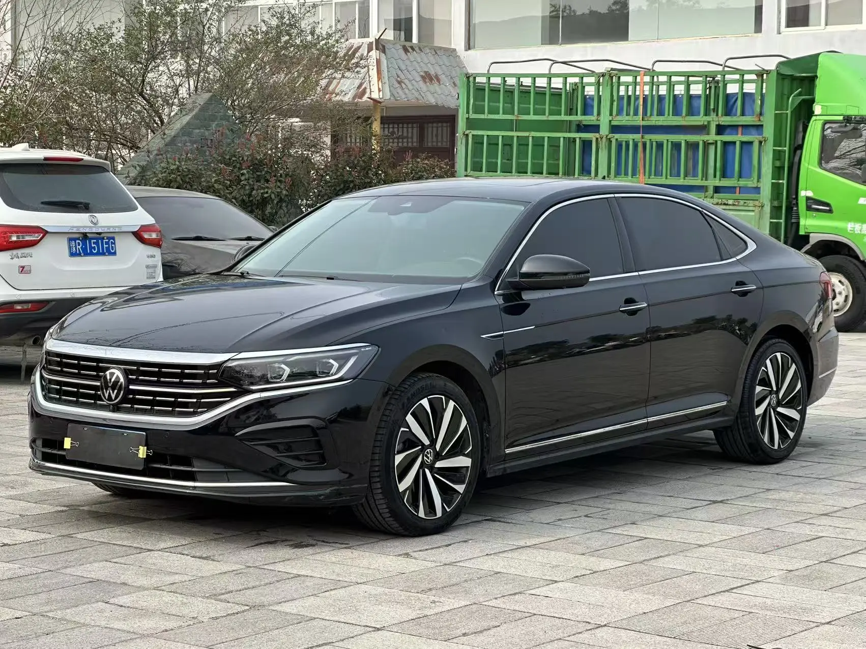 Volkswagen Passat  из Китая