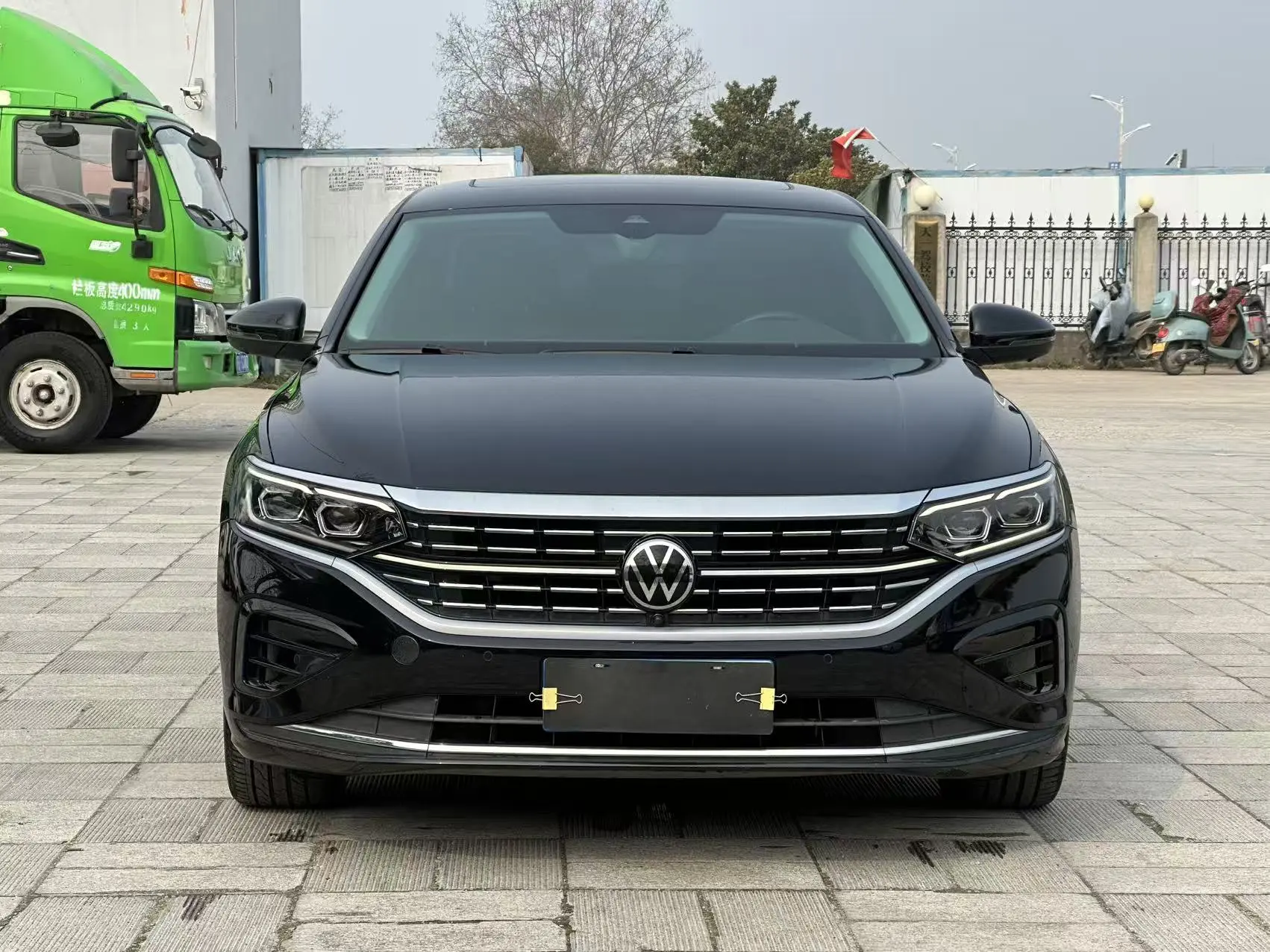 Volkswagen Passat  из Китая