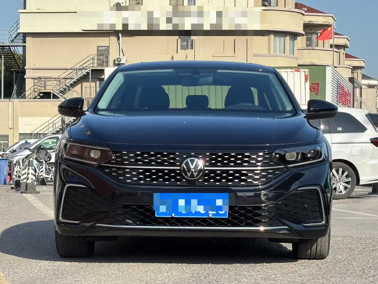 Volkswagen Passat  из Китая