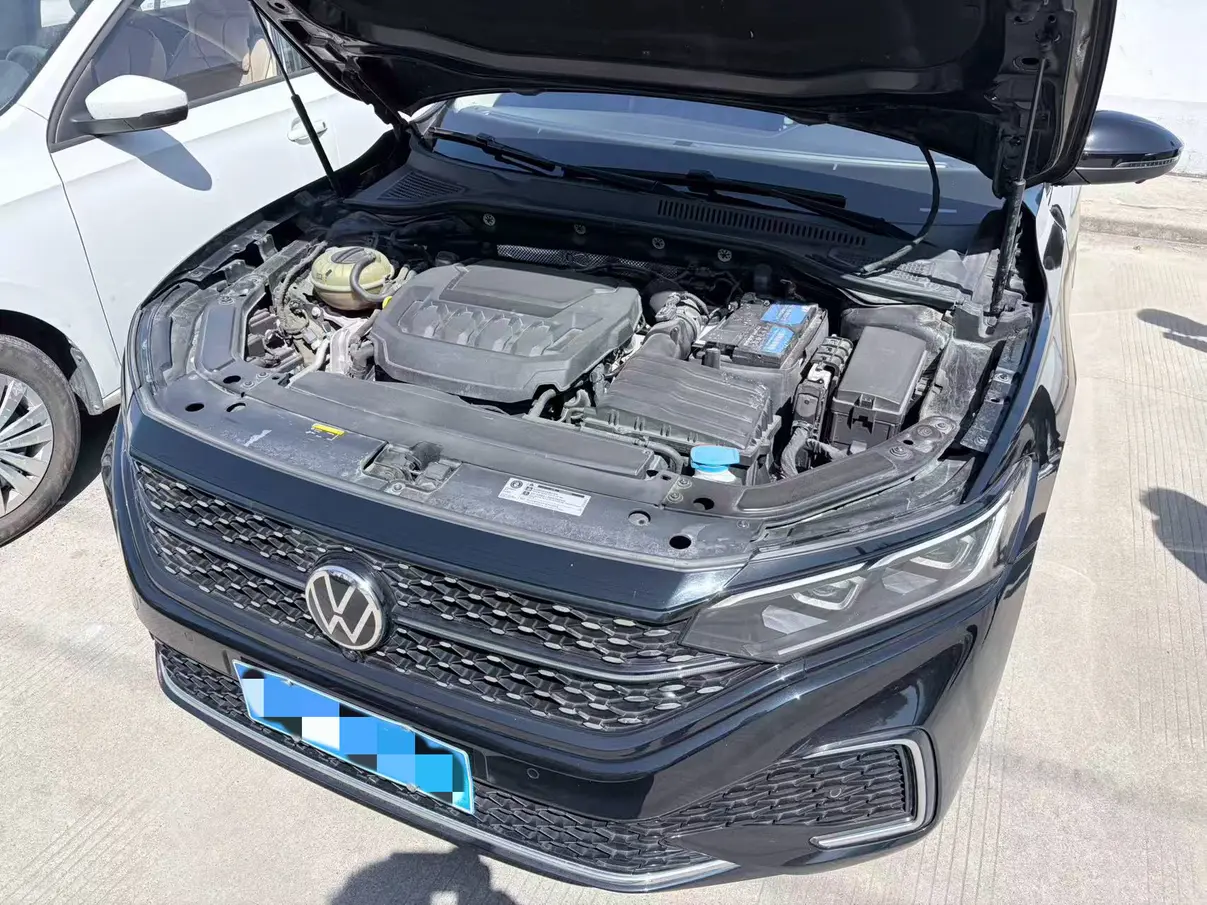 Volkswagen Passat  из Китая