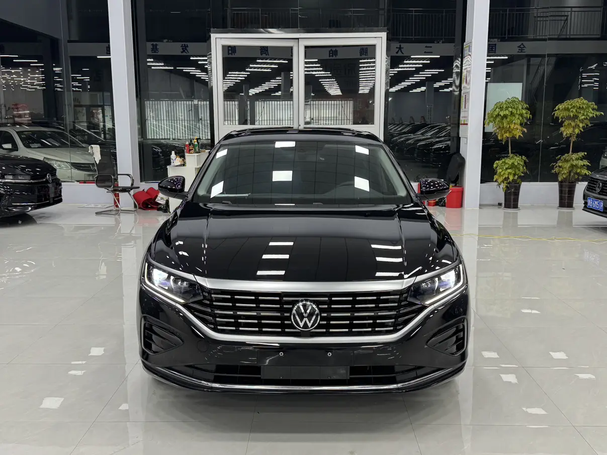 Volkswagen Passat  из Китая