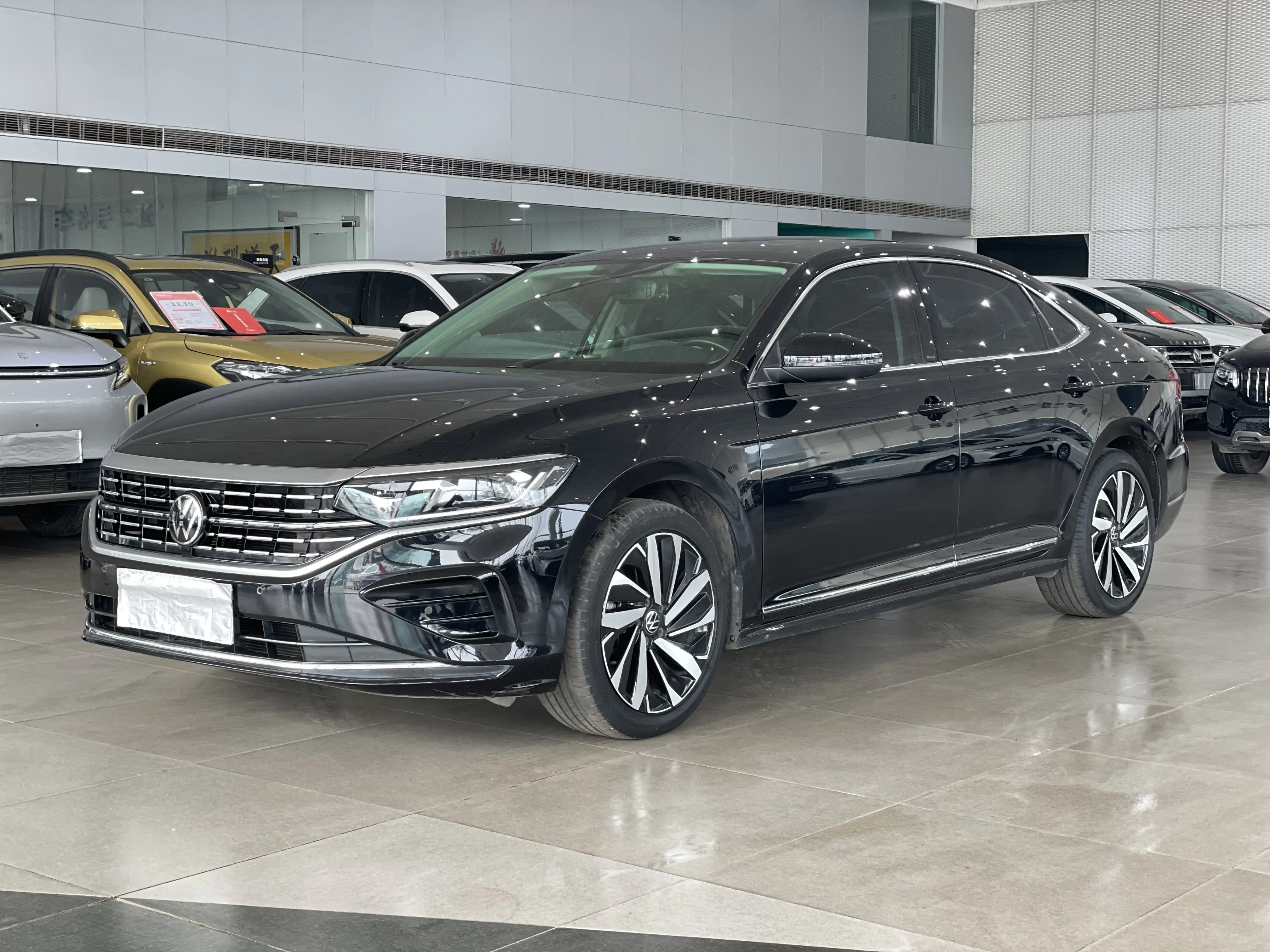 Volkswagen Passat  из Китая