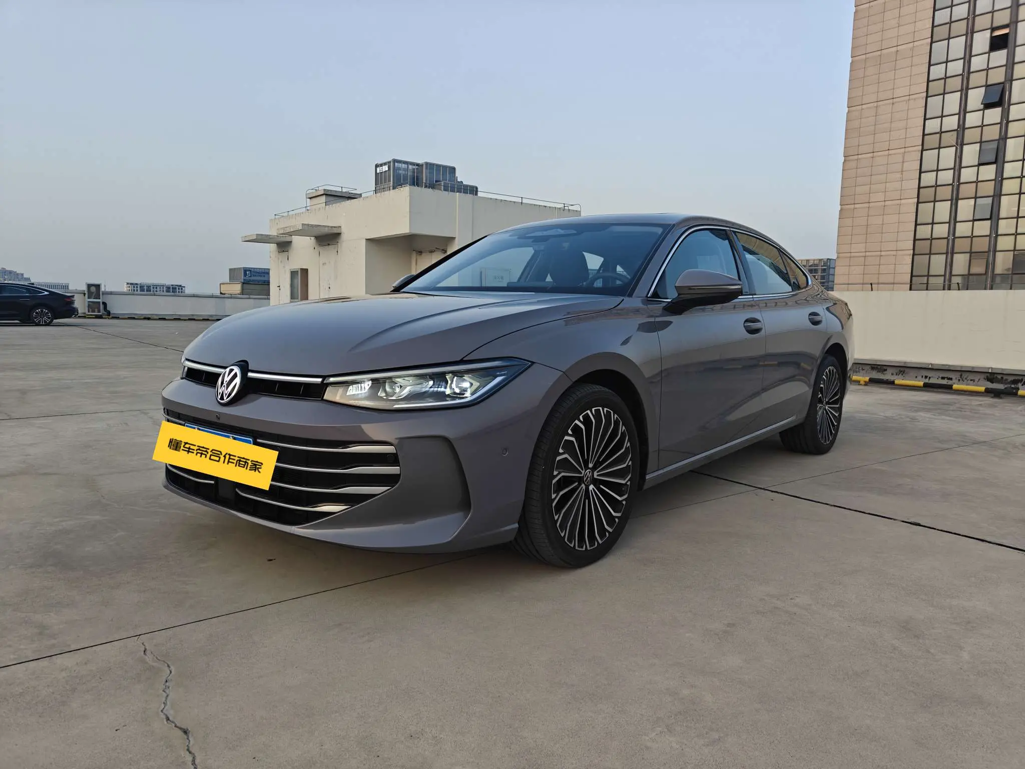 Volkswagen Passat  из Китая