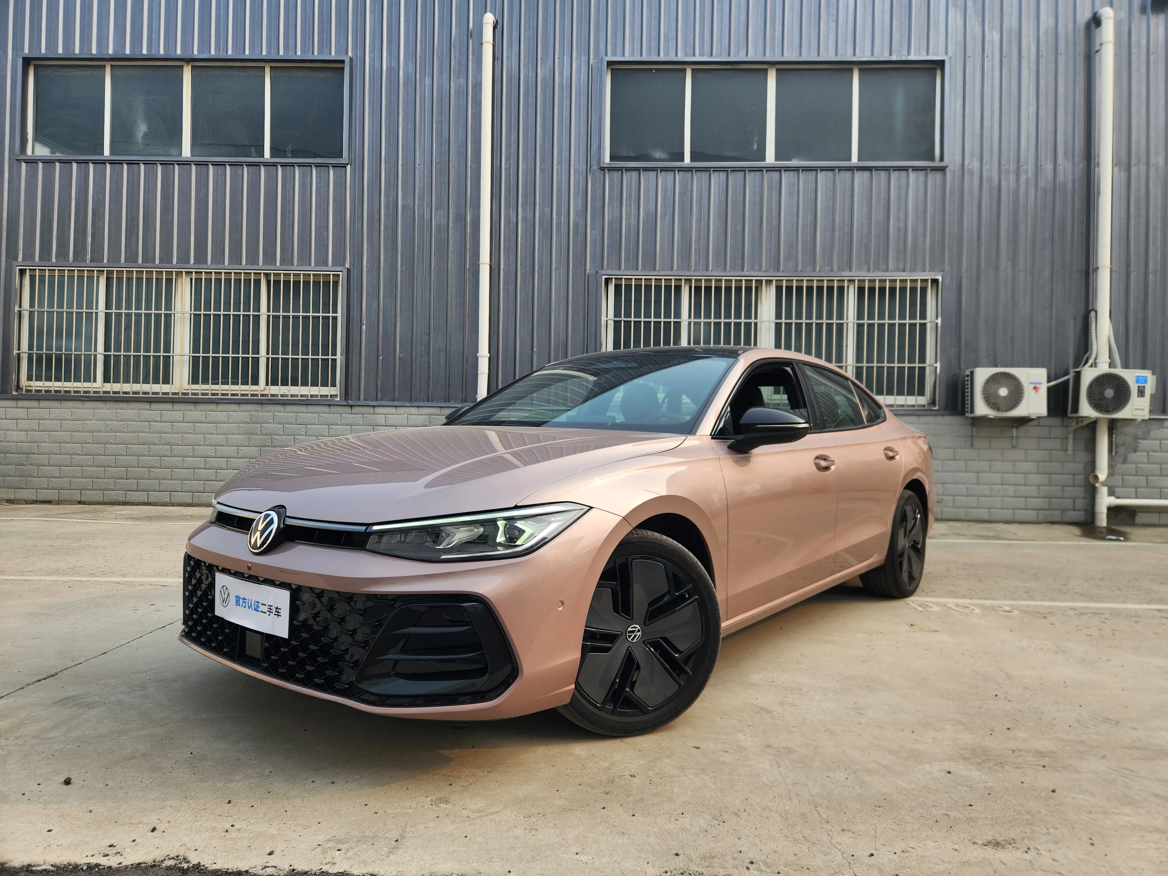 Volkswagen Passat  из Китая