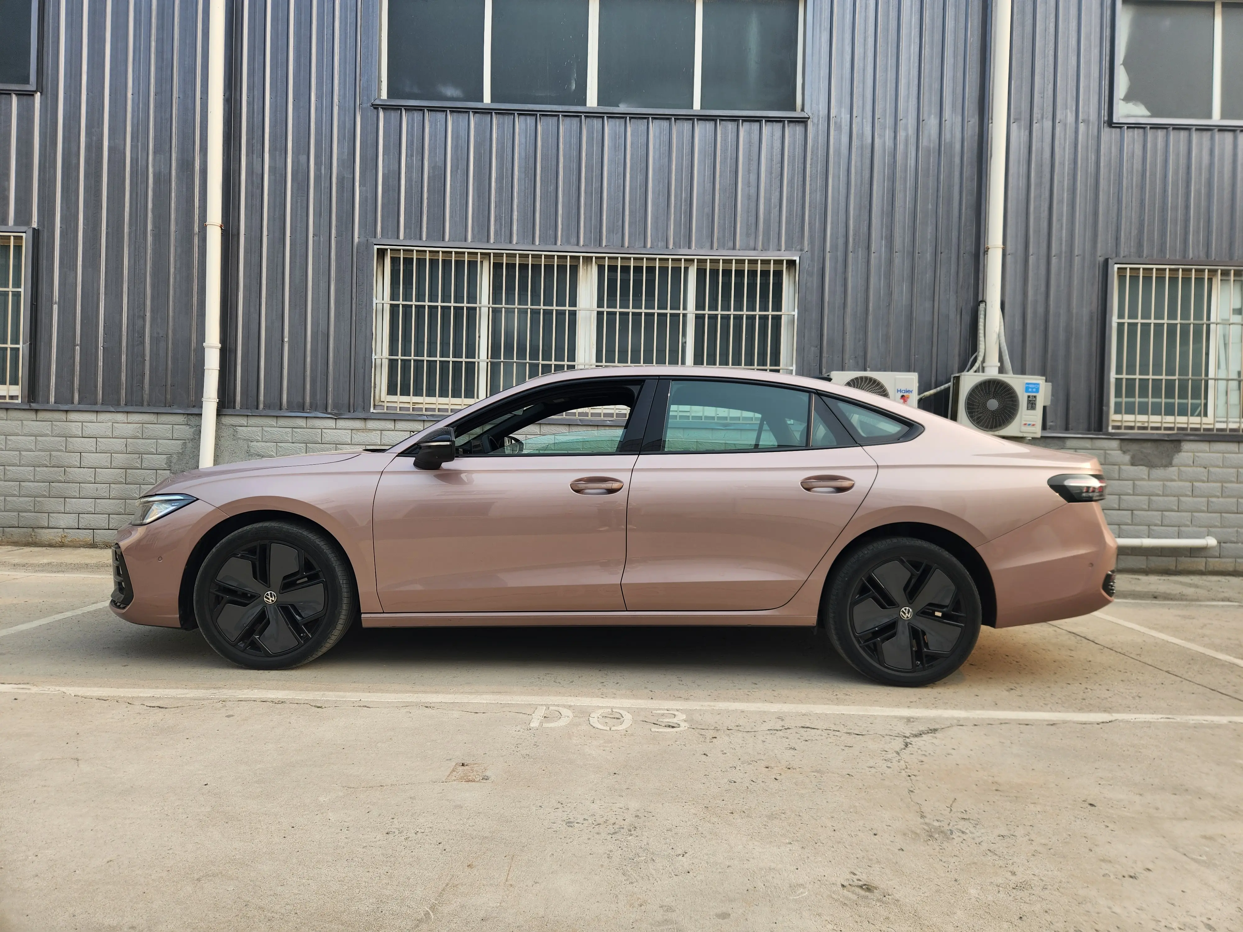 Volkswagen Passat  из Китая