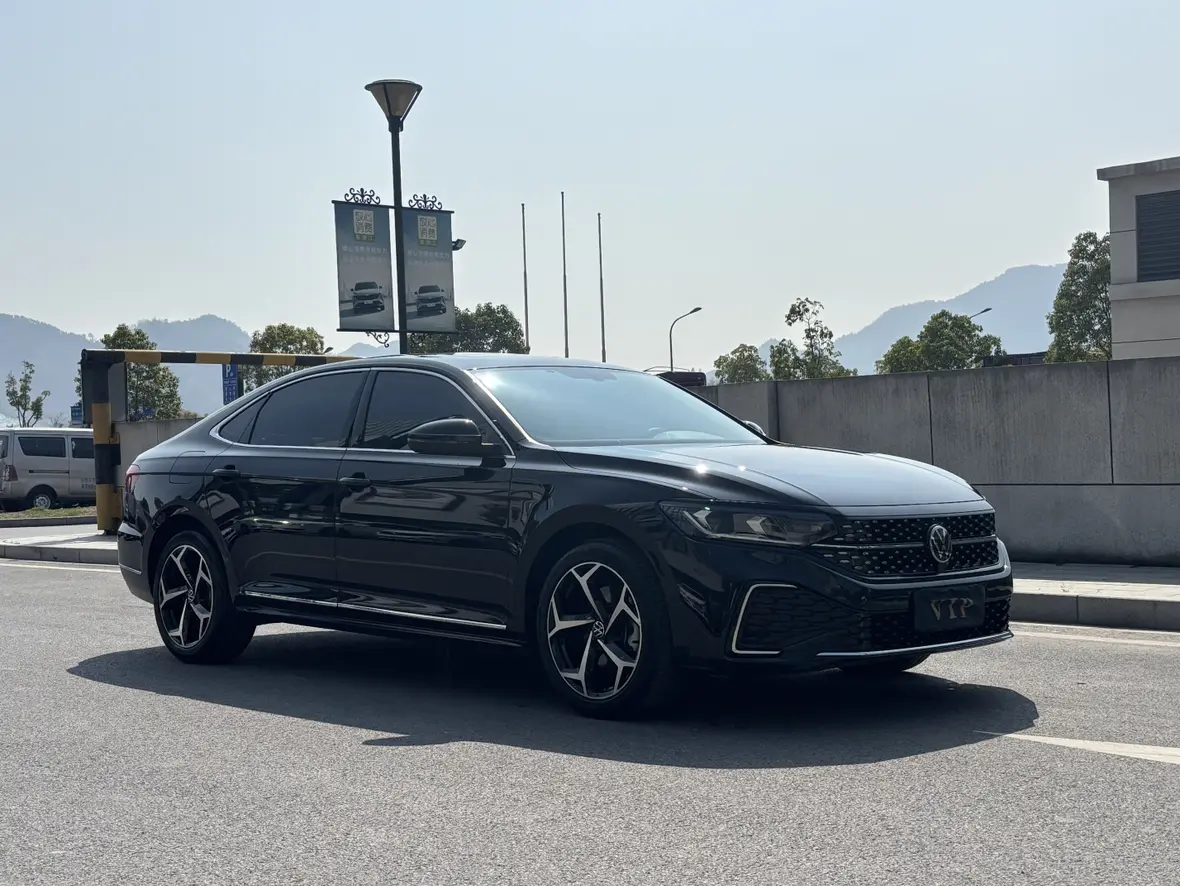 Volkswagen Passat  из Китая