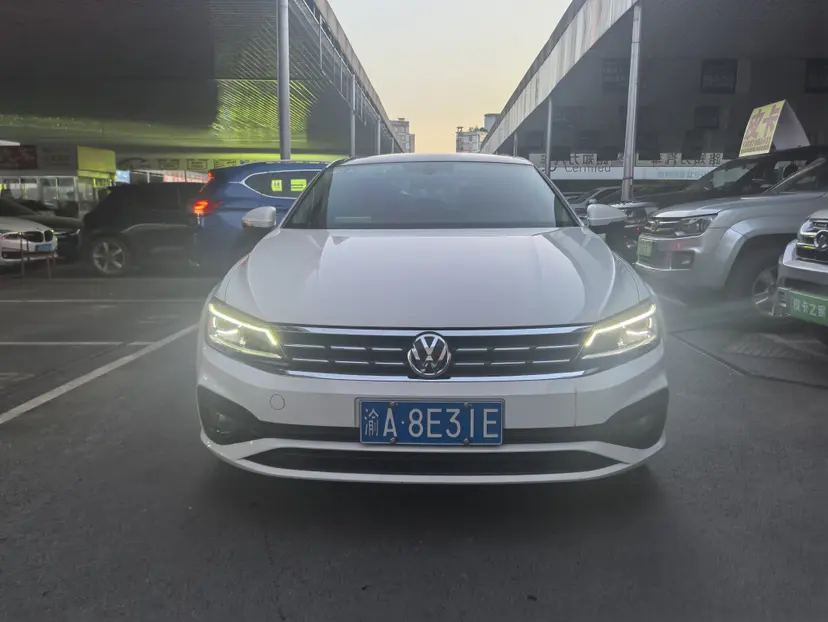 Volkswagen Lamando (Lingdu)  из Китая