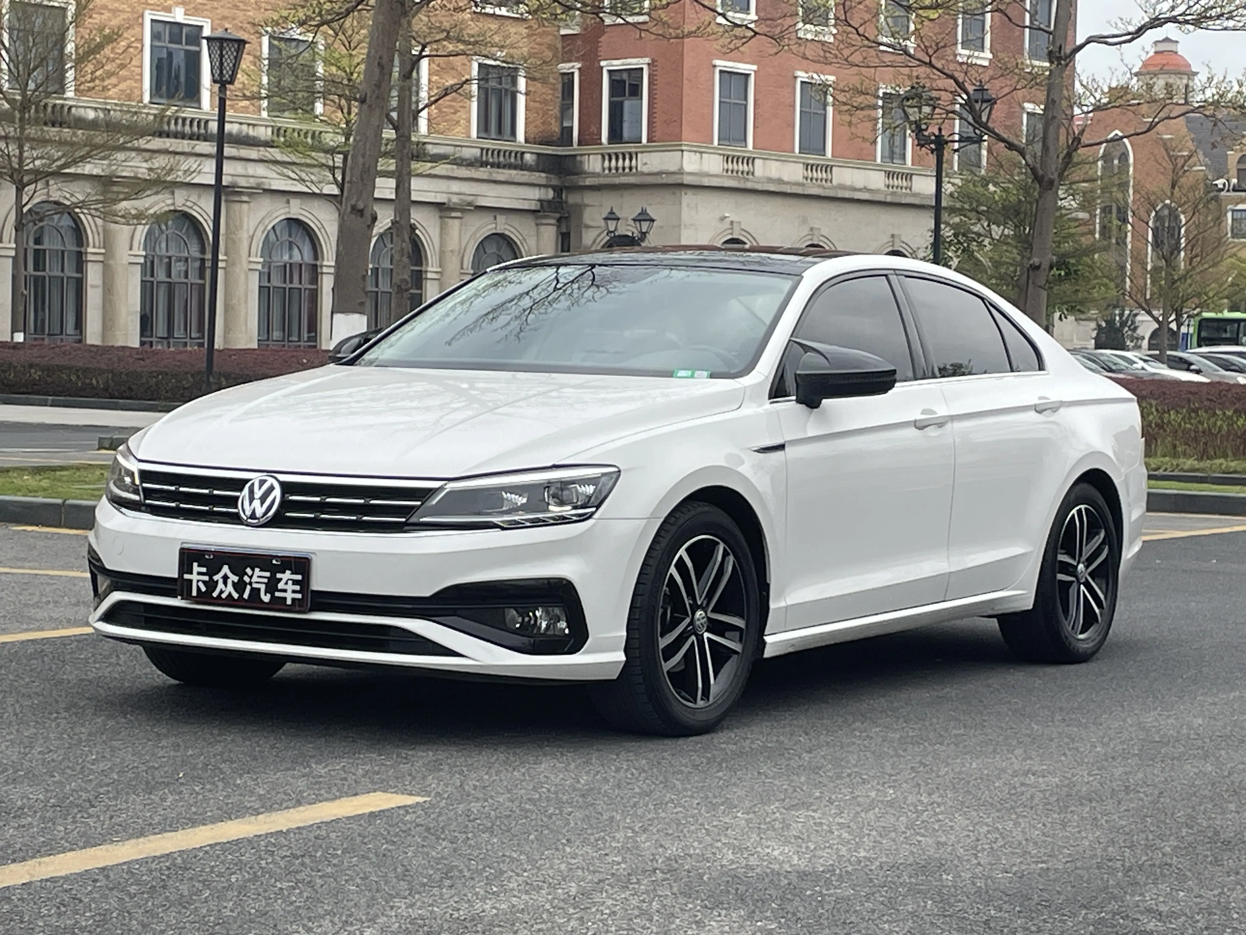 Volkswagen Lamando (Lingdu)  из Китая