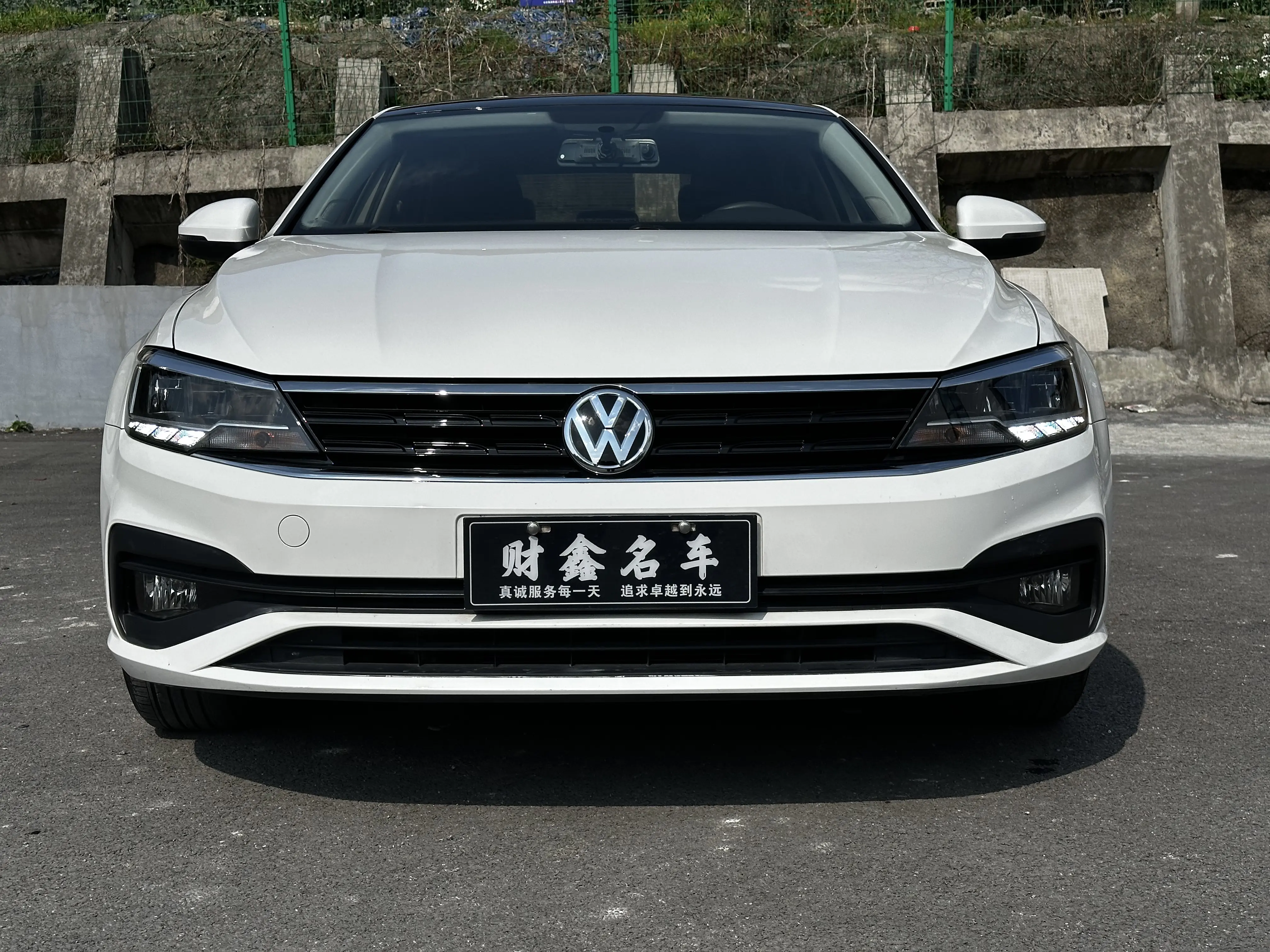 Volkswagen Lamando (Lingdu)  из Китая