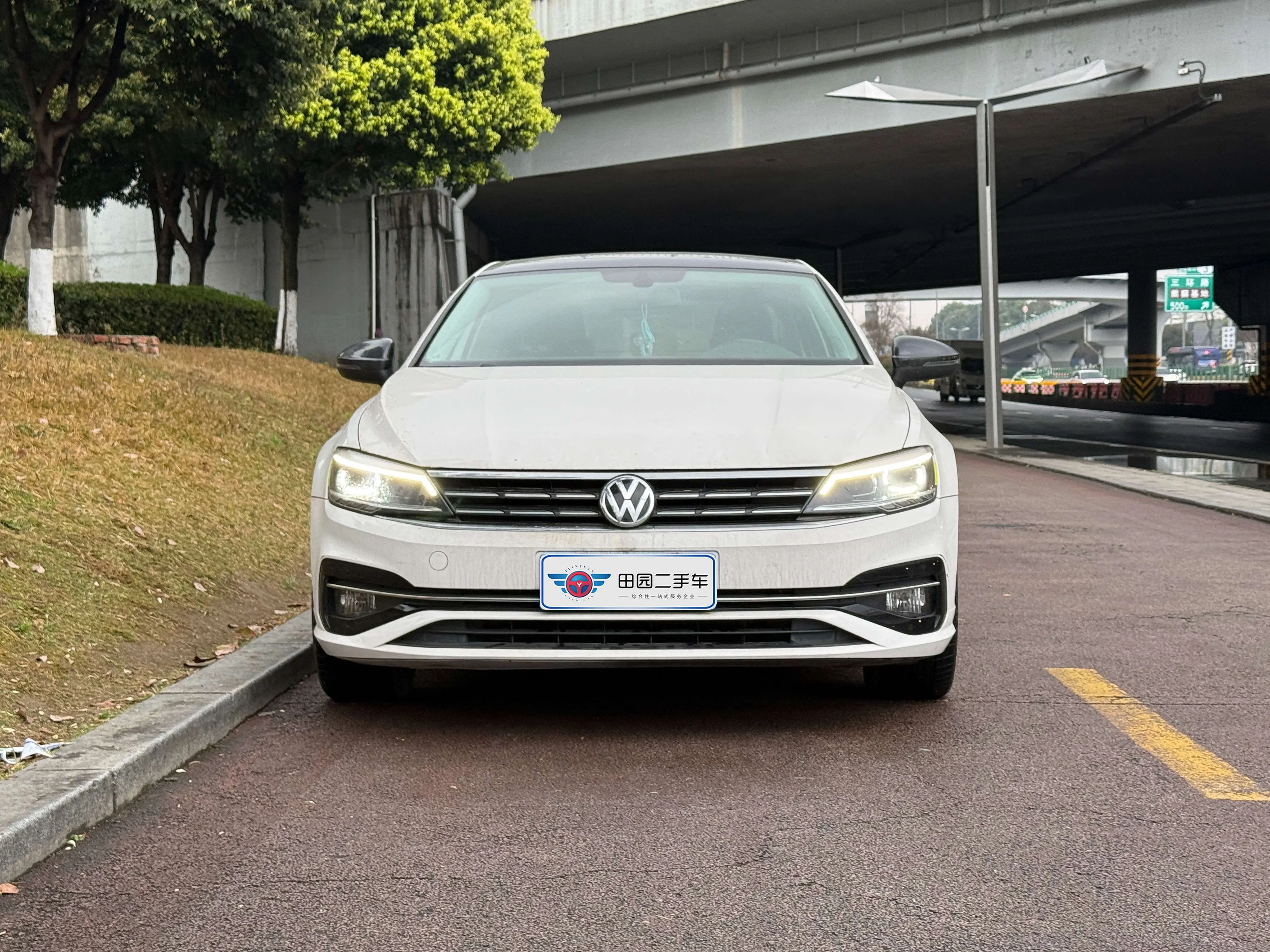 Volkswagen Lamando (Lingdu)  из Китая