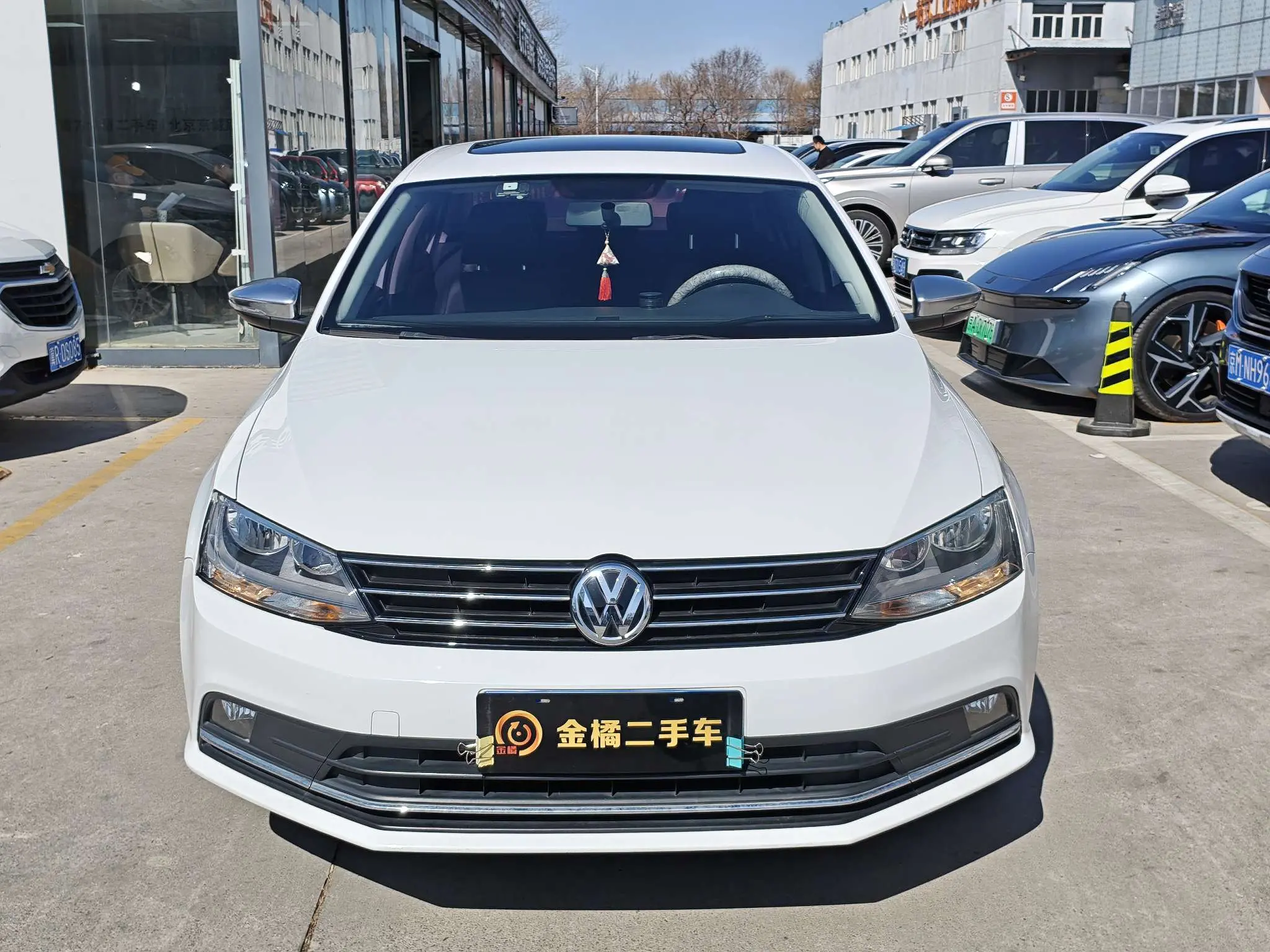 Volkswagen Sagitar  из Китая