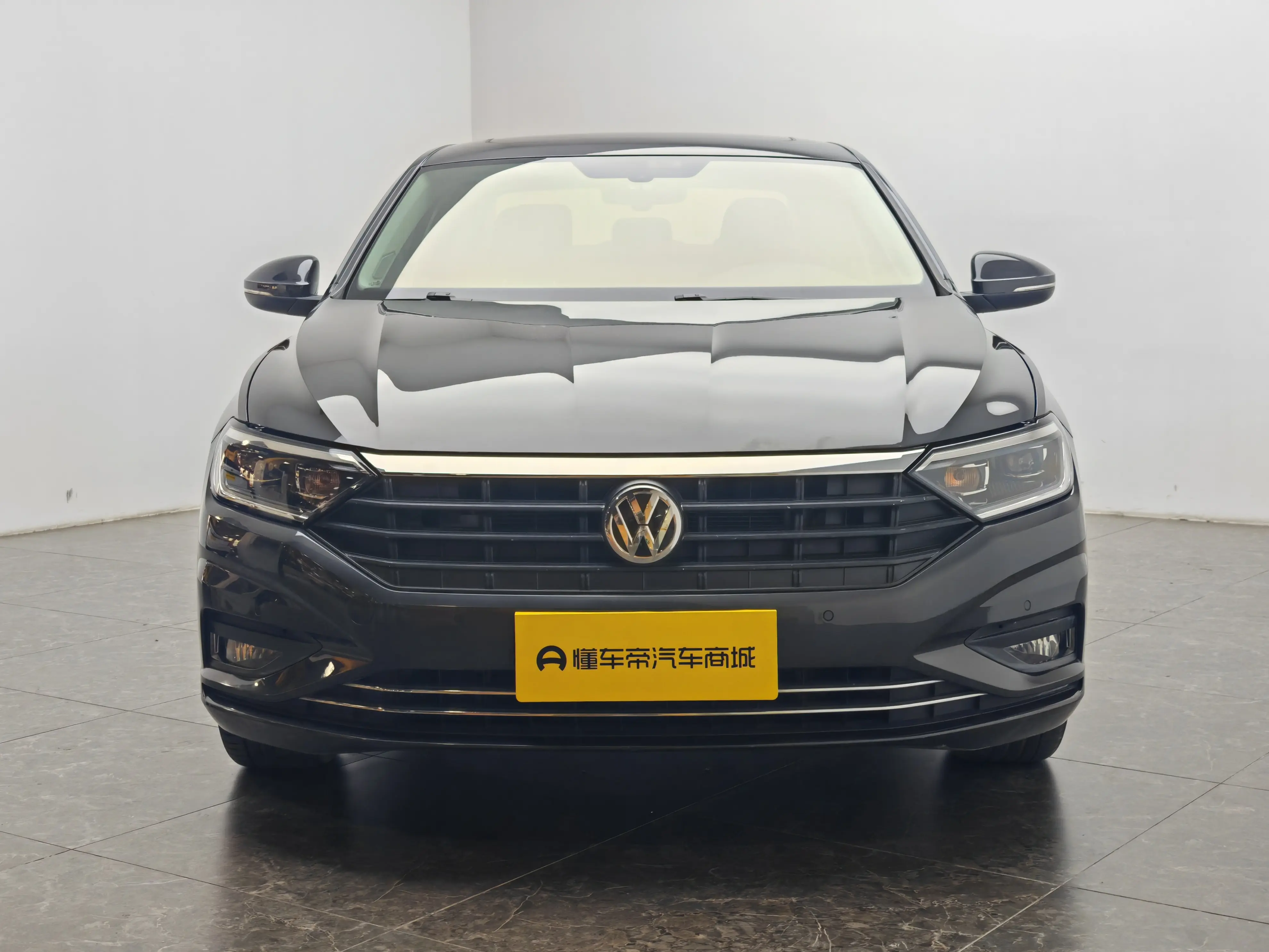 Volkswagen Sagitar  из Китая