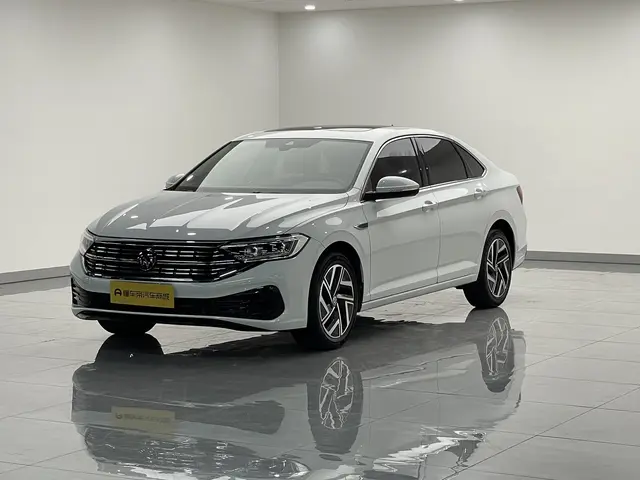 Volkswagen Sagitar  из Китая