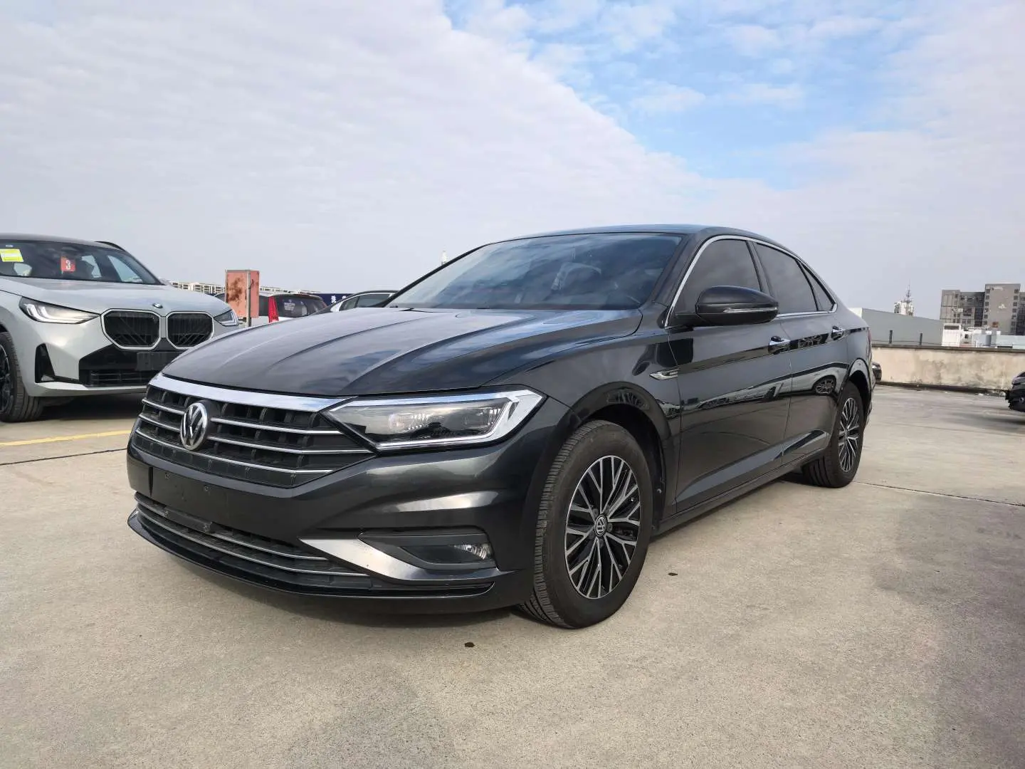 Volkswagen Sagitar  из Китая