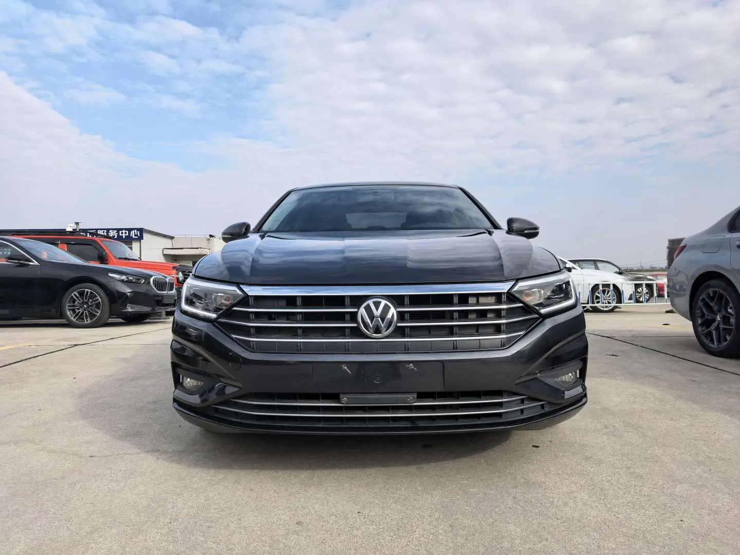 Volkswagen Sagitar  из Китая