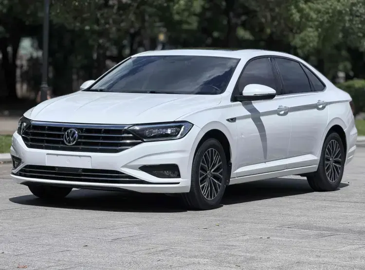 Volkswagen Sagitar  из Китая