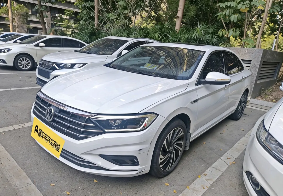 Volkswagen Sagitar  из Китая