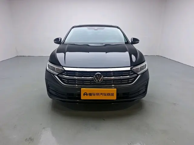 Volkswagen Sagitar  из Китая